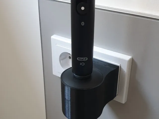 OralB iO Charger mount on Schuko (Ger Std)