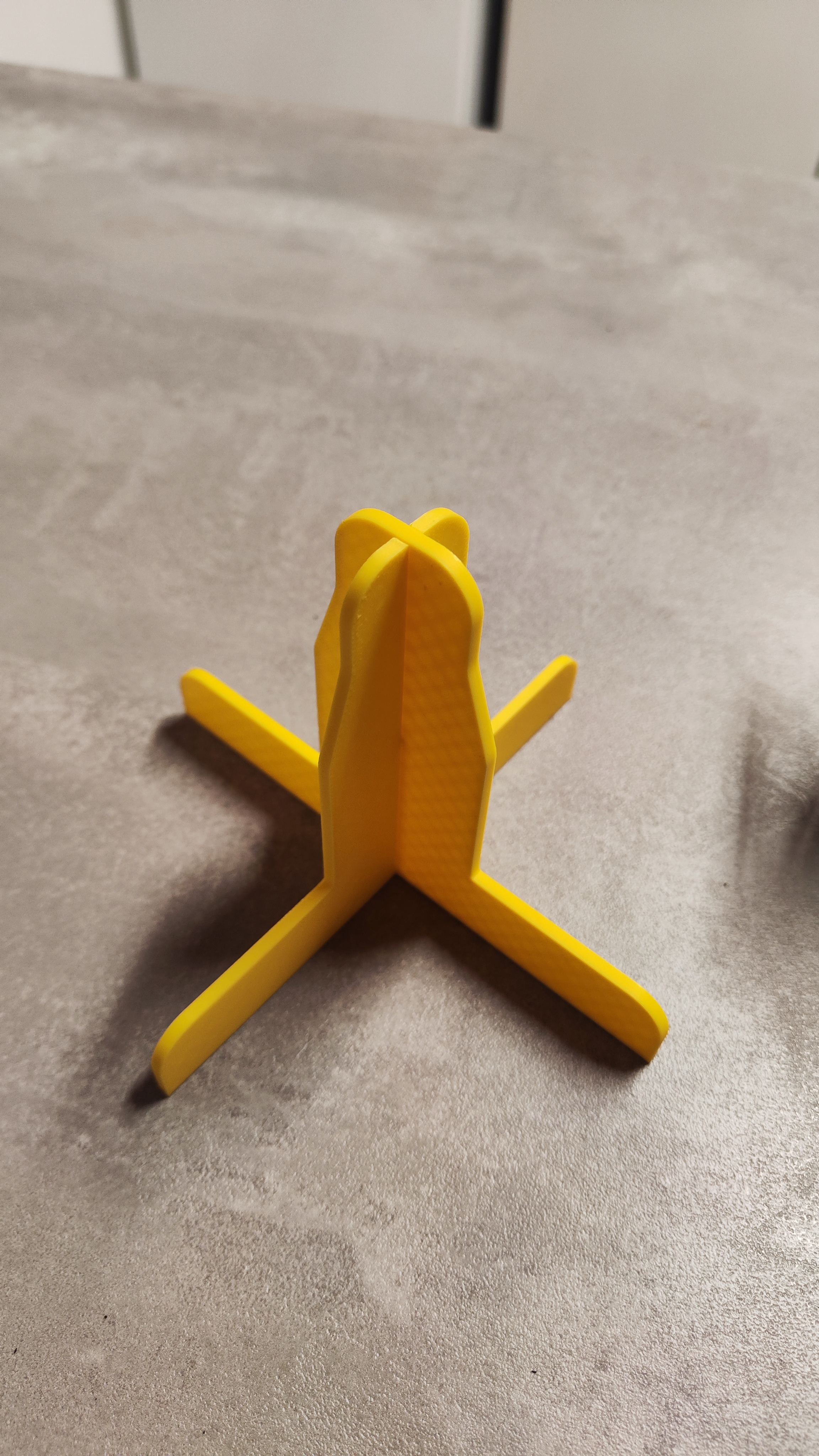 Miniatura 2 do modelo 3D Einfacher, stabiler Camping Papiertuchhalter