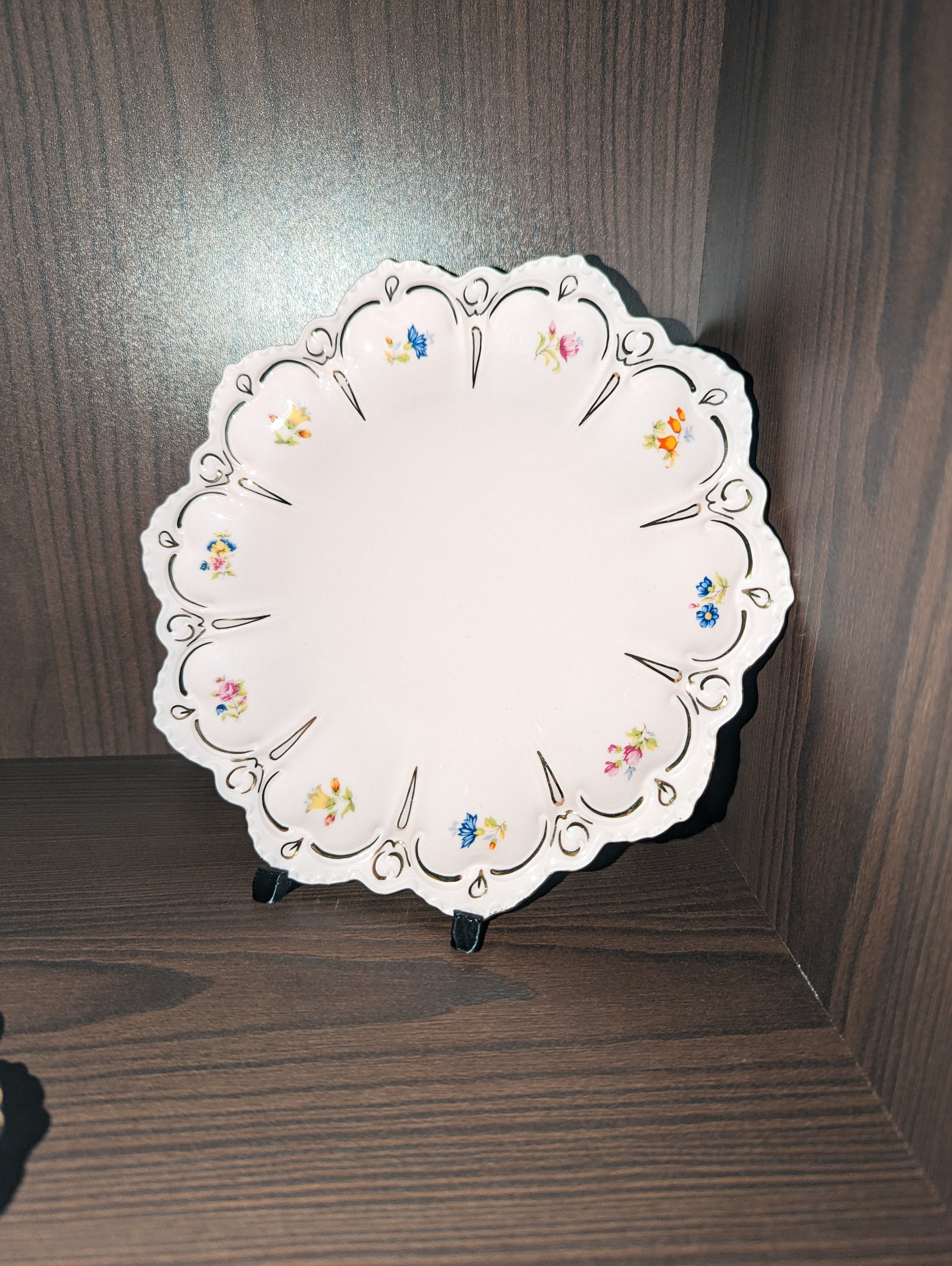 Decoration plate holder