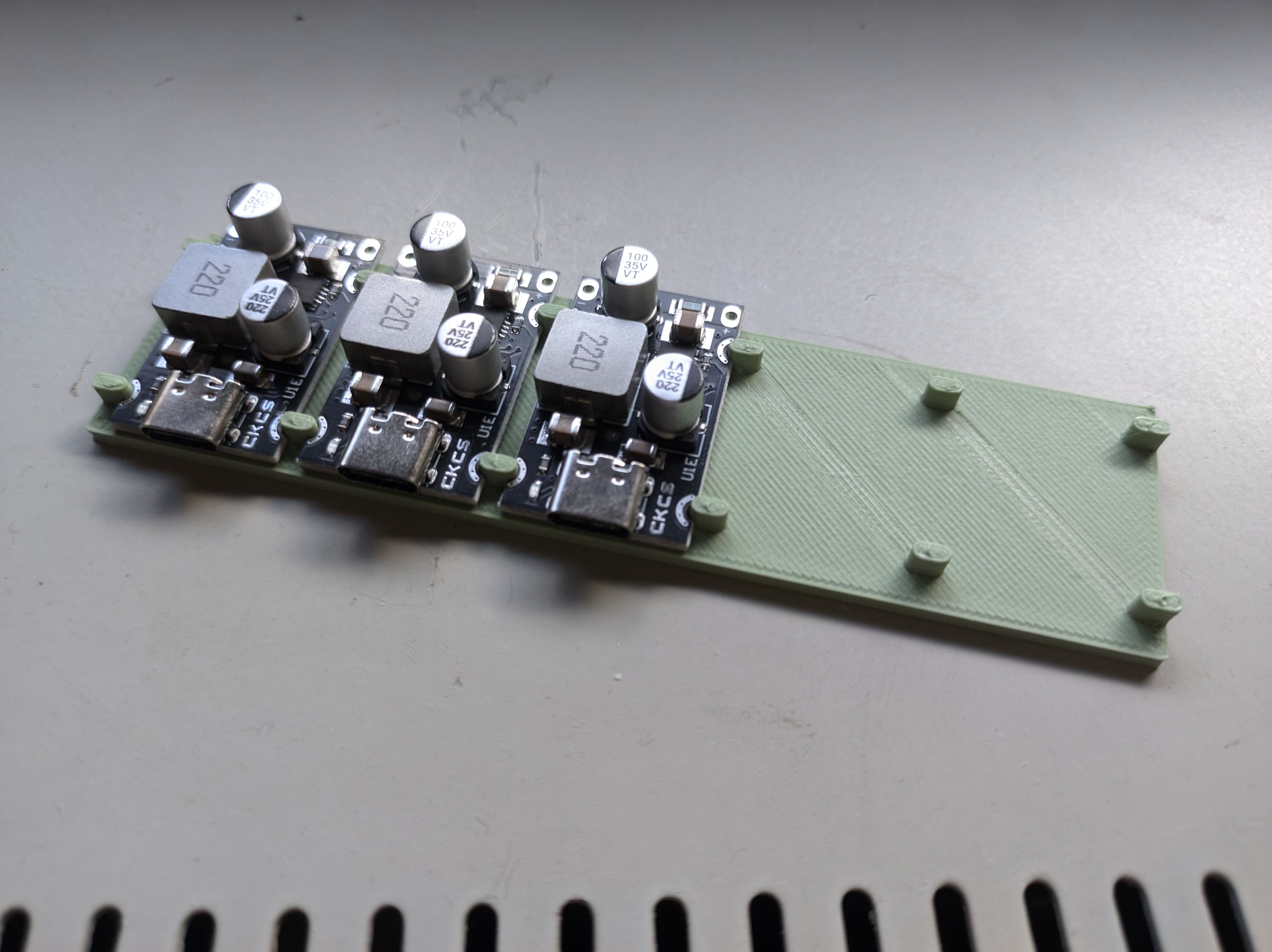 5 wide PD65W fast charging board