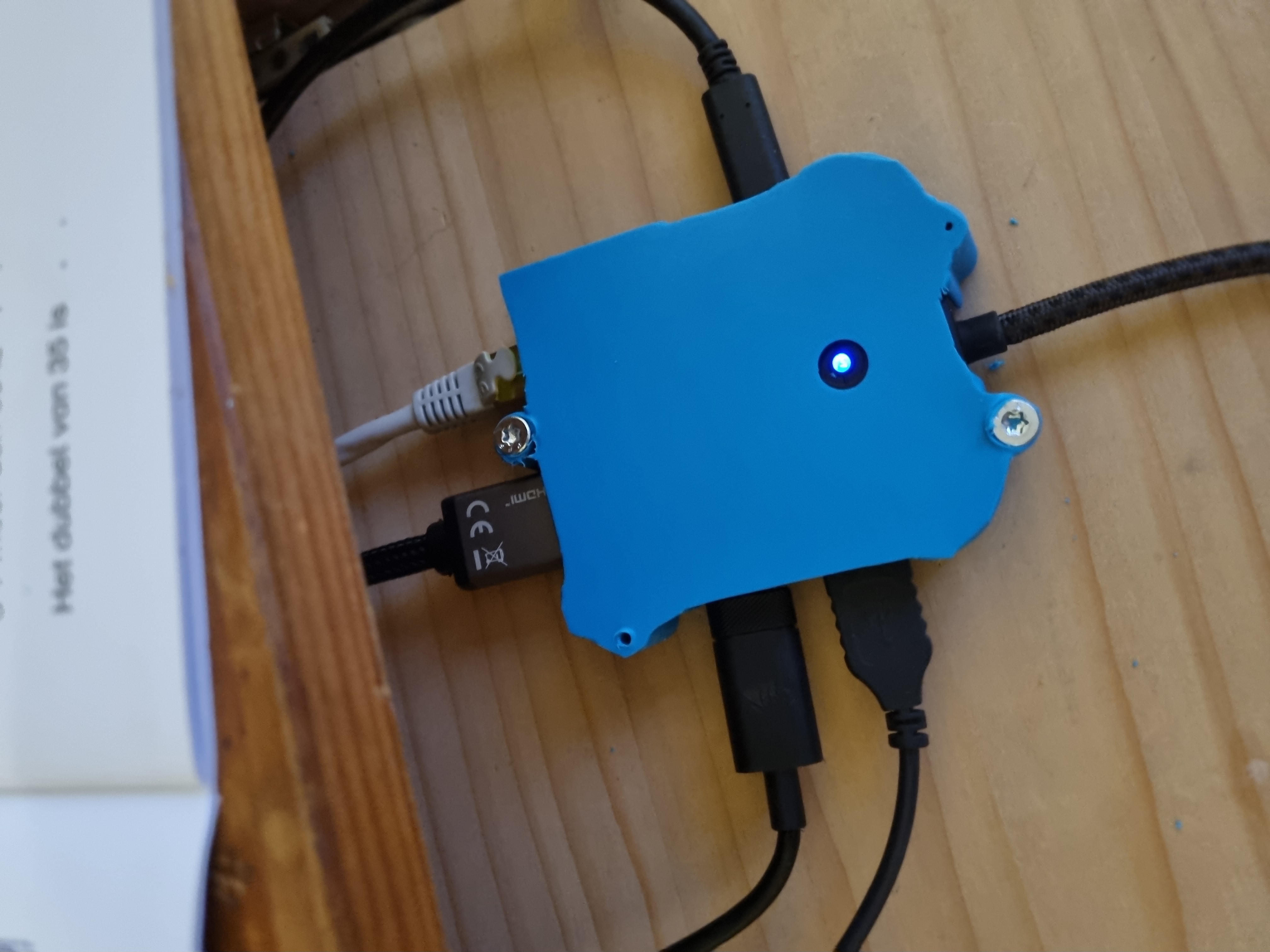 Cable Matters USB C Multiport Adapter holder