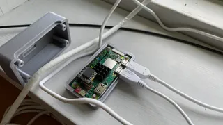 Raspberry Pi Zero 2 W / Zero W 18650 UPS & USB HUB Shield (X306)