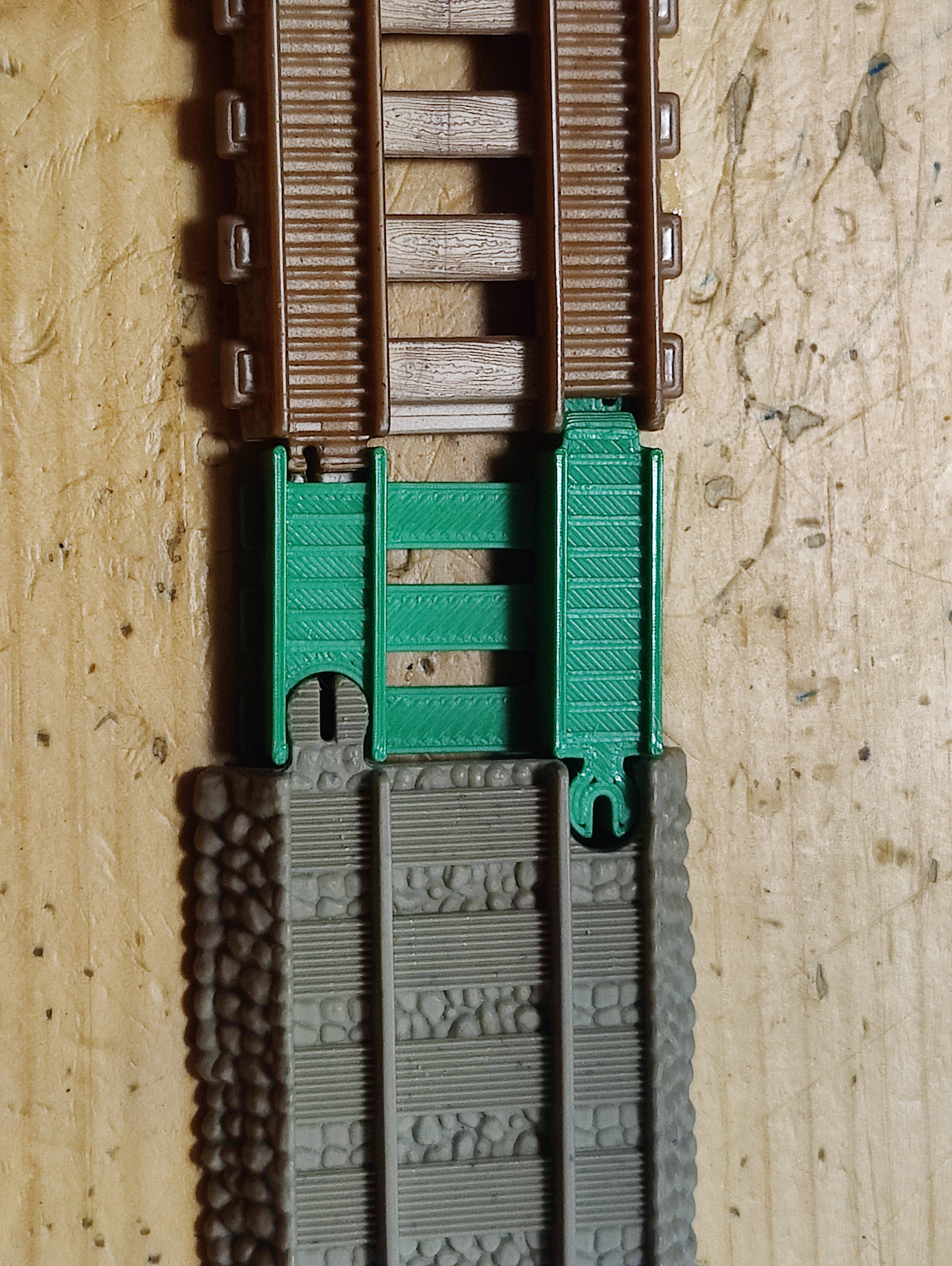 Track Converter for Train Tracks