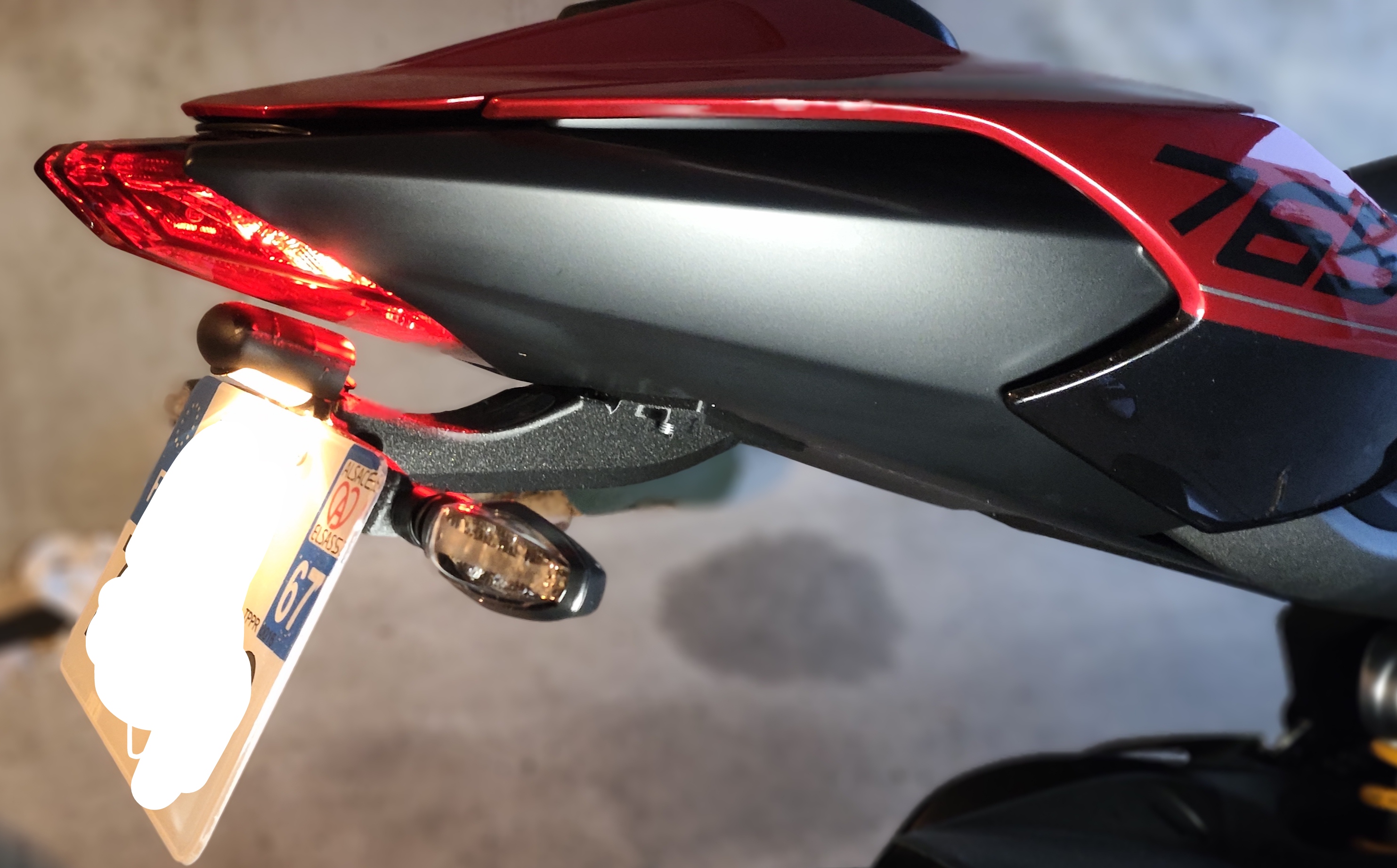 street triple tail tidy