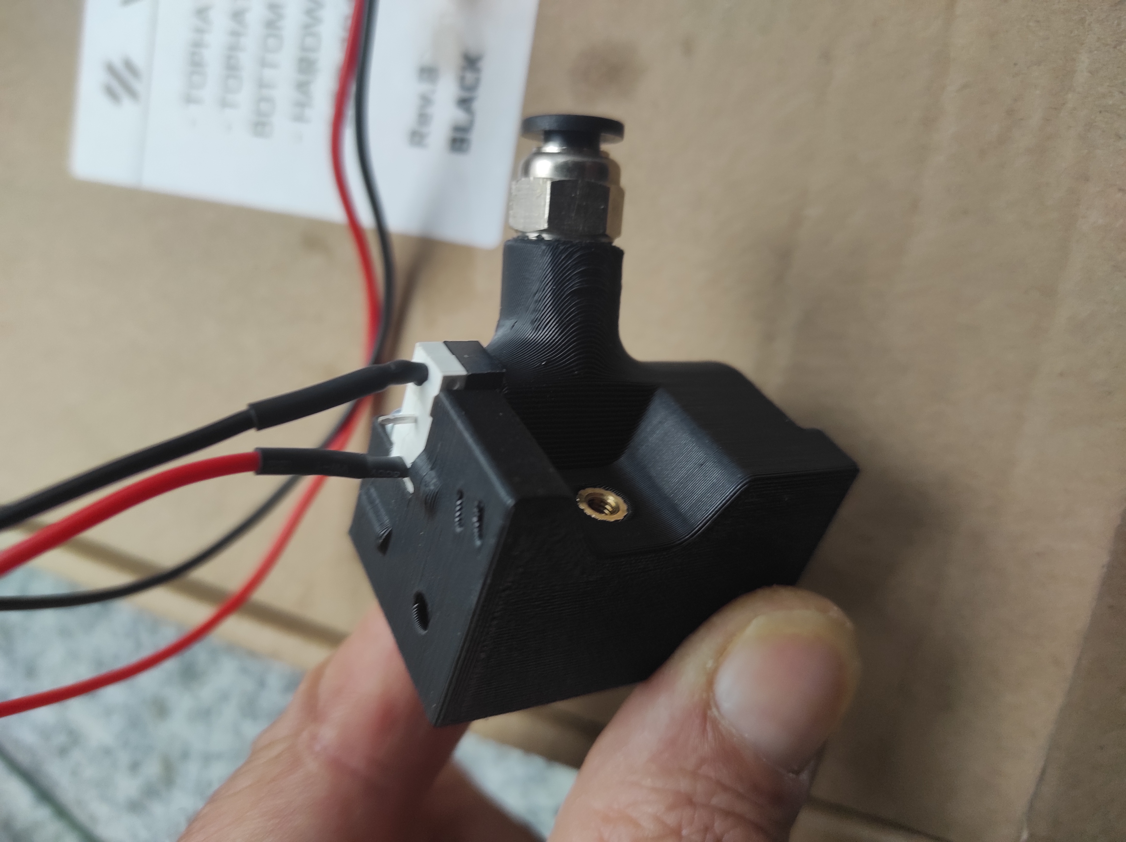 v0.2 retrofit Filament Runout Sensor 1/8" PushFit