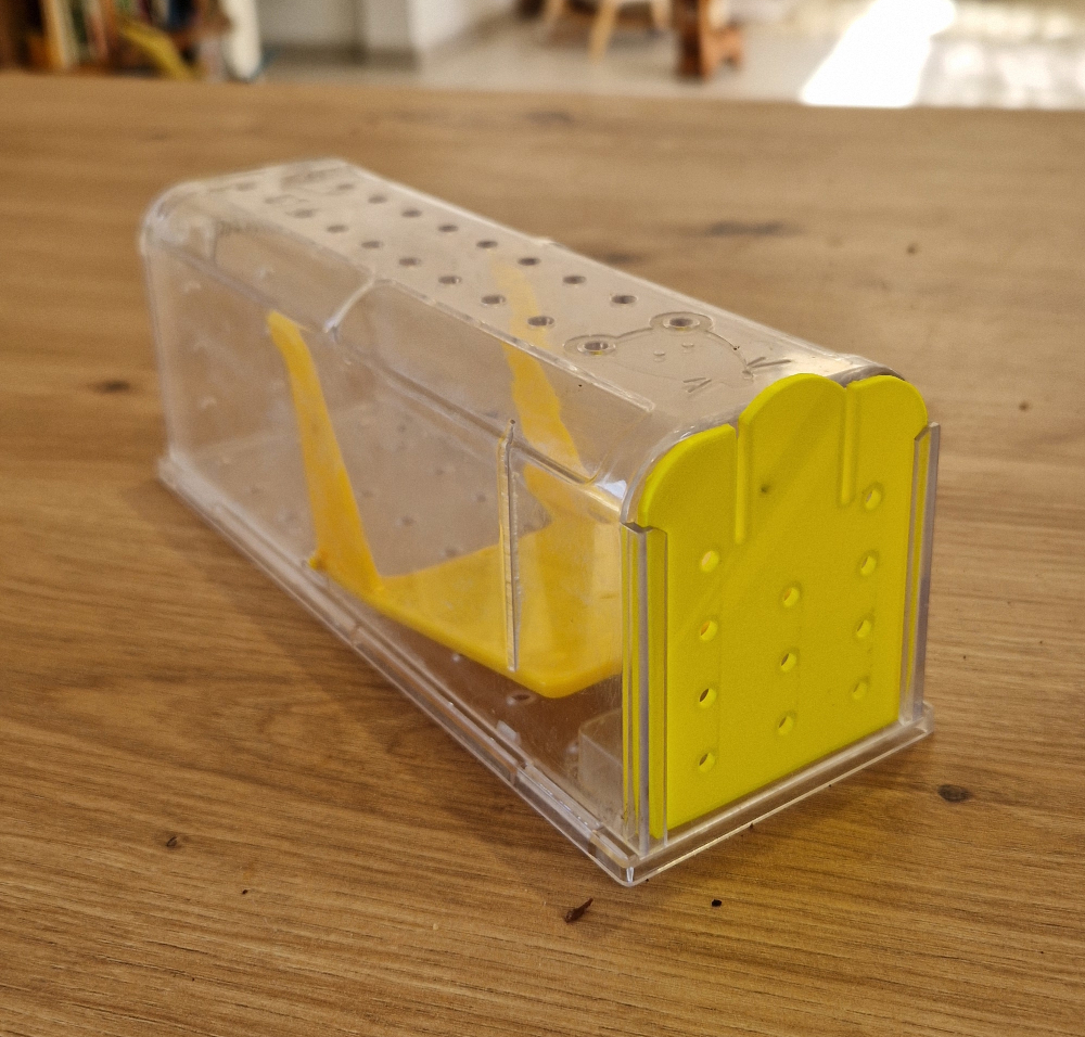 Replacement door for CLDFDC mousetrap