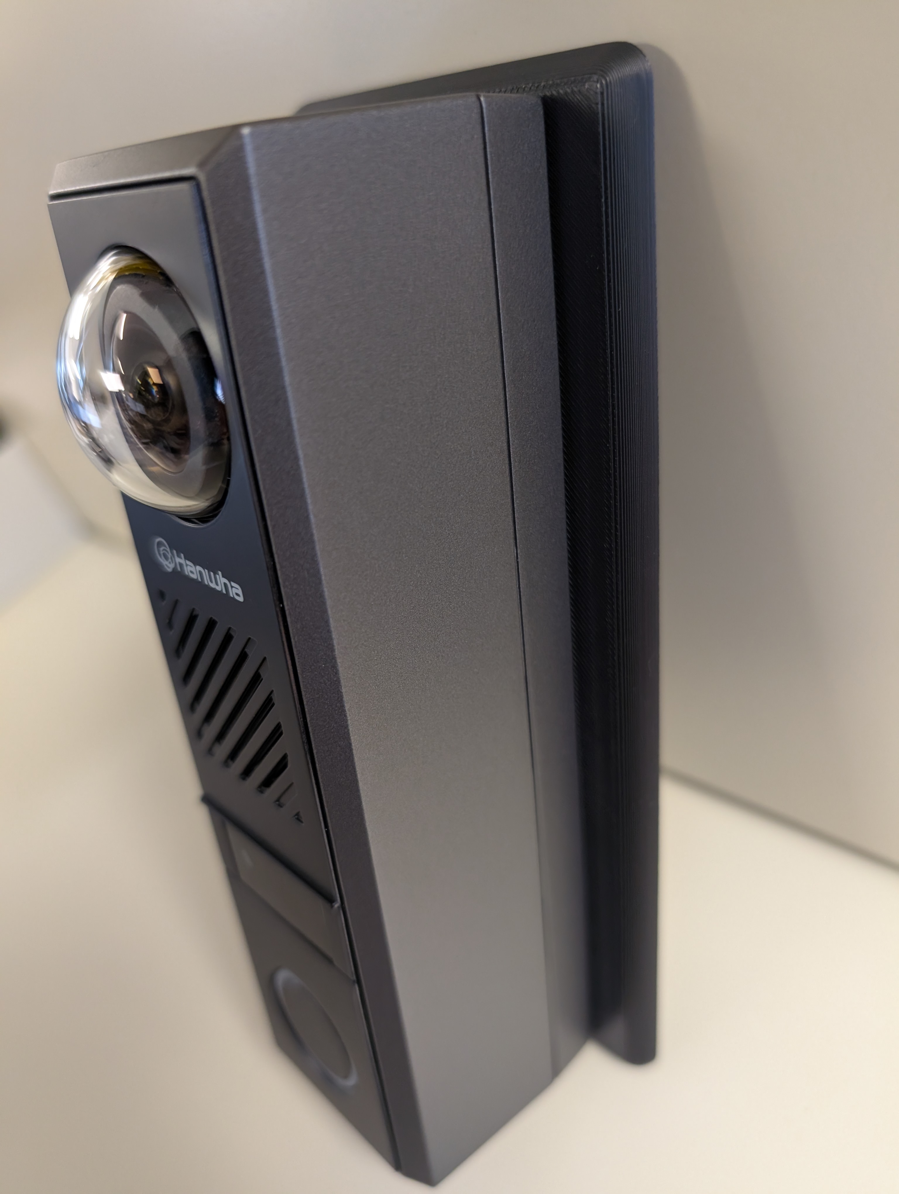 Hanwha Vision TID-600R 2MP Video Intercom Wall Plate
