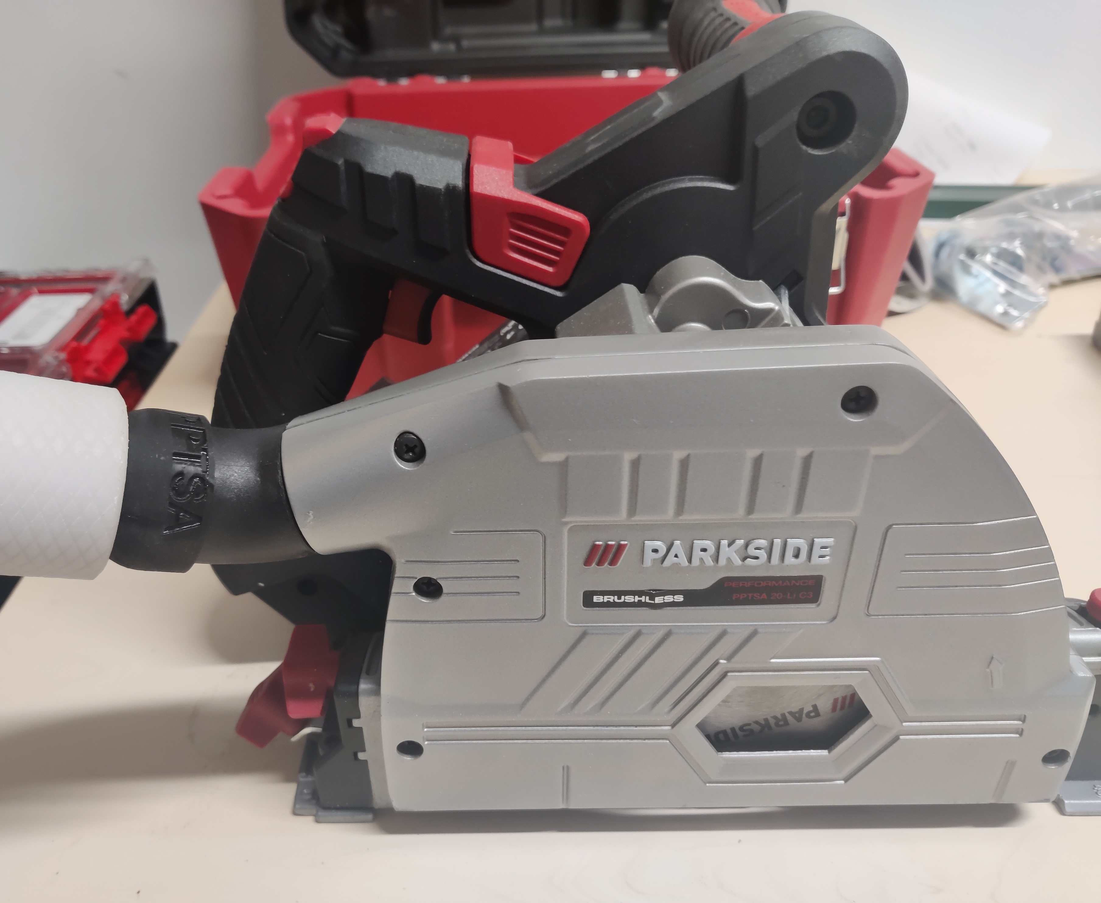 osVAC to Parkside Performance PPTSA 20-Li C3 Plunge Saw