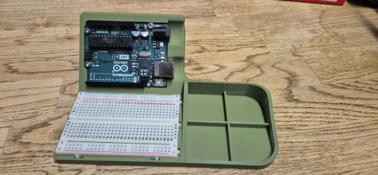 Breadboard Arduino Uno Holder (with threads)