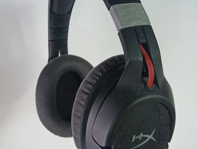 Hinge buckles for HyperX Cloud Flight headset