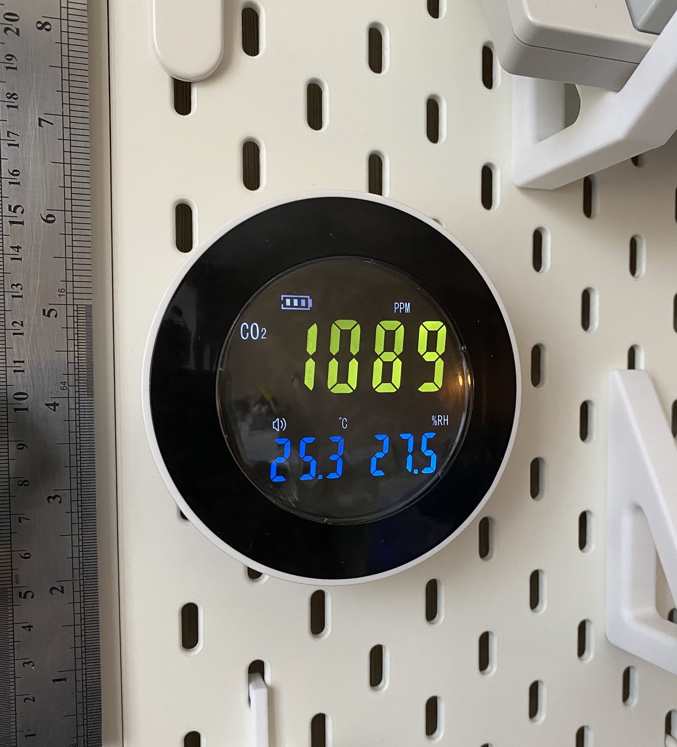 HT-501 CO2 Sensor Monitor Ikea Skadis Hook