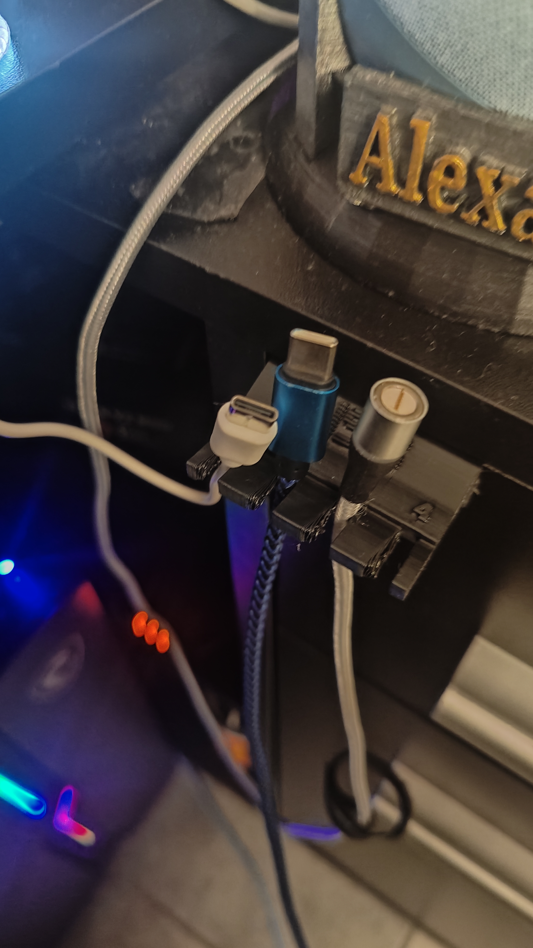 support pour 4 usb c/micro/mini de tiroir.