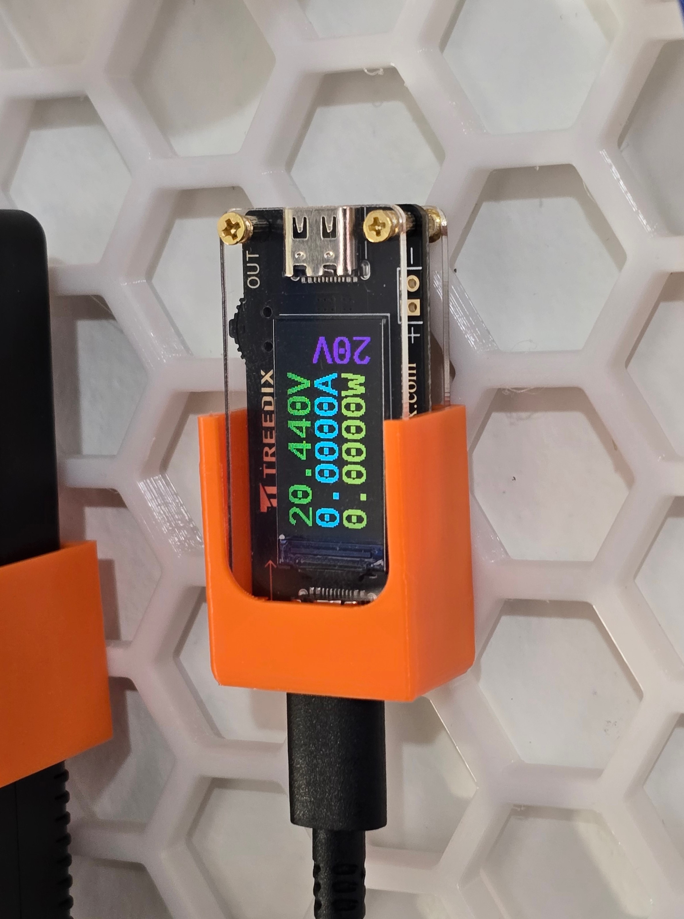 Treedix USB-C Trigger Board HSW Holder (honeycomb hex wall)