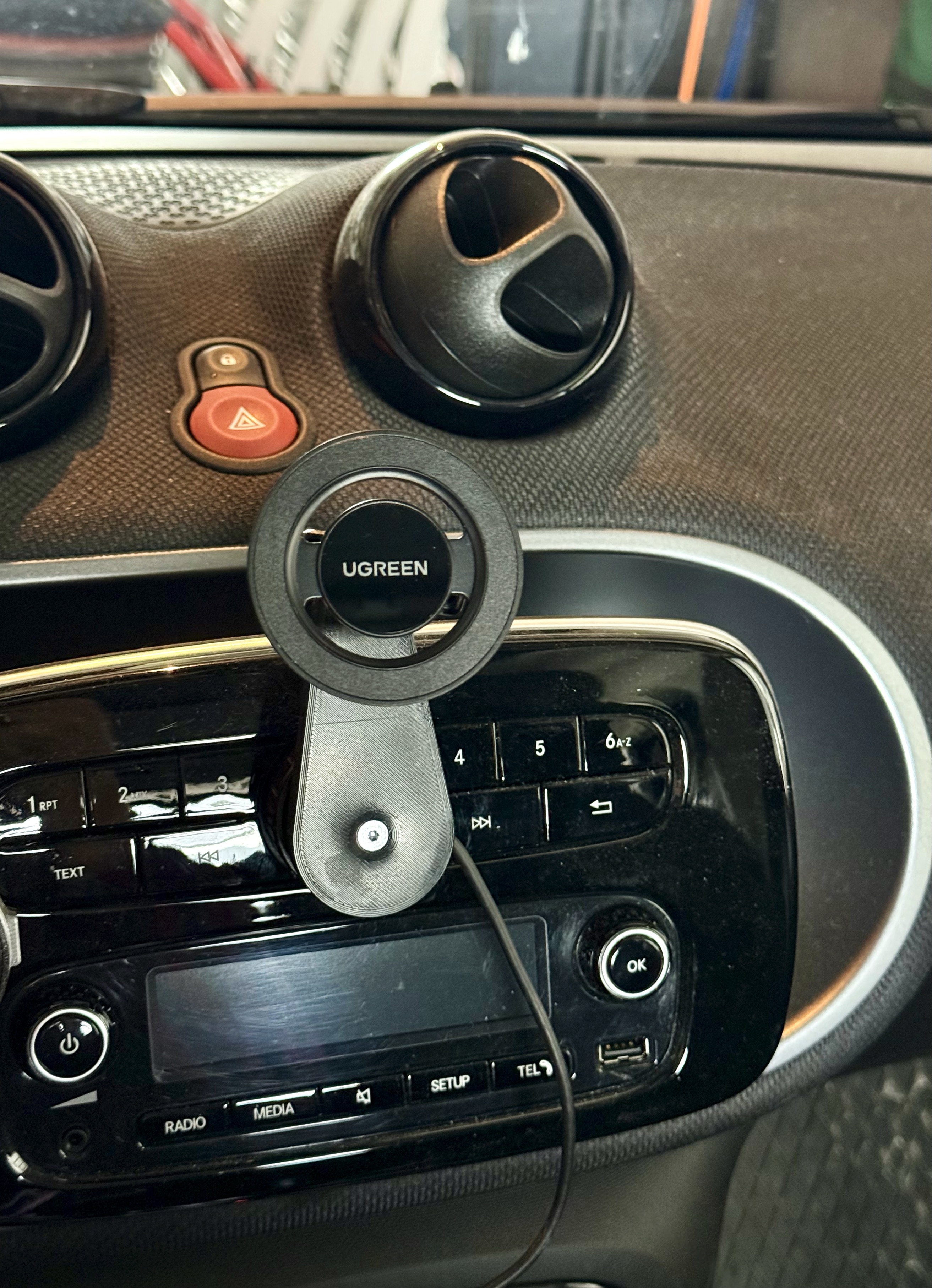 Modification of Vehicle "Smart" iPhone Holder from Clamp to Magsafe