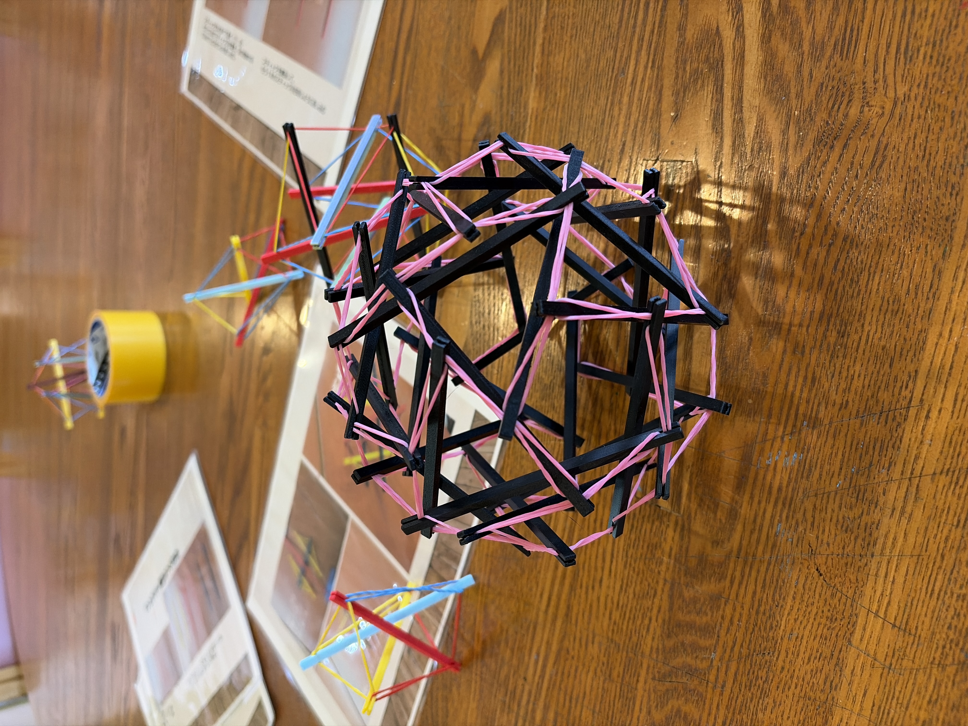 Tensegrity compressed material — miniatura 2