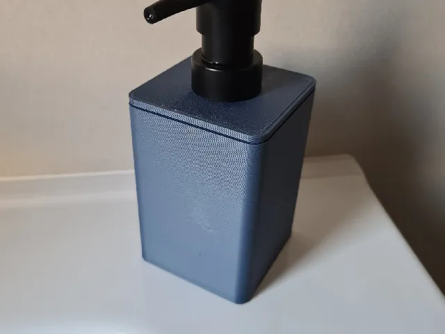 Soap dispenser