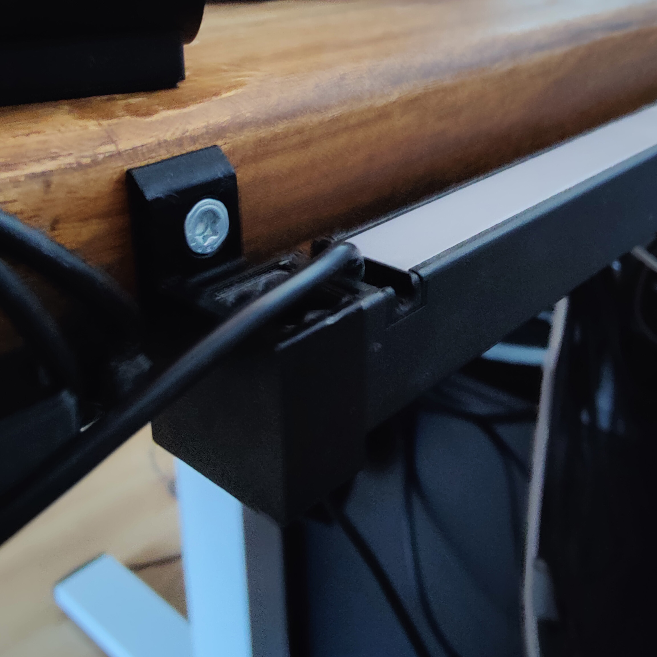 Miniatura 2 do modelo 3D IKEA Skydrag LED light brackets