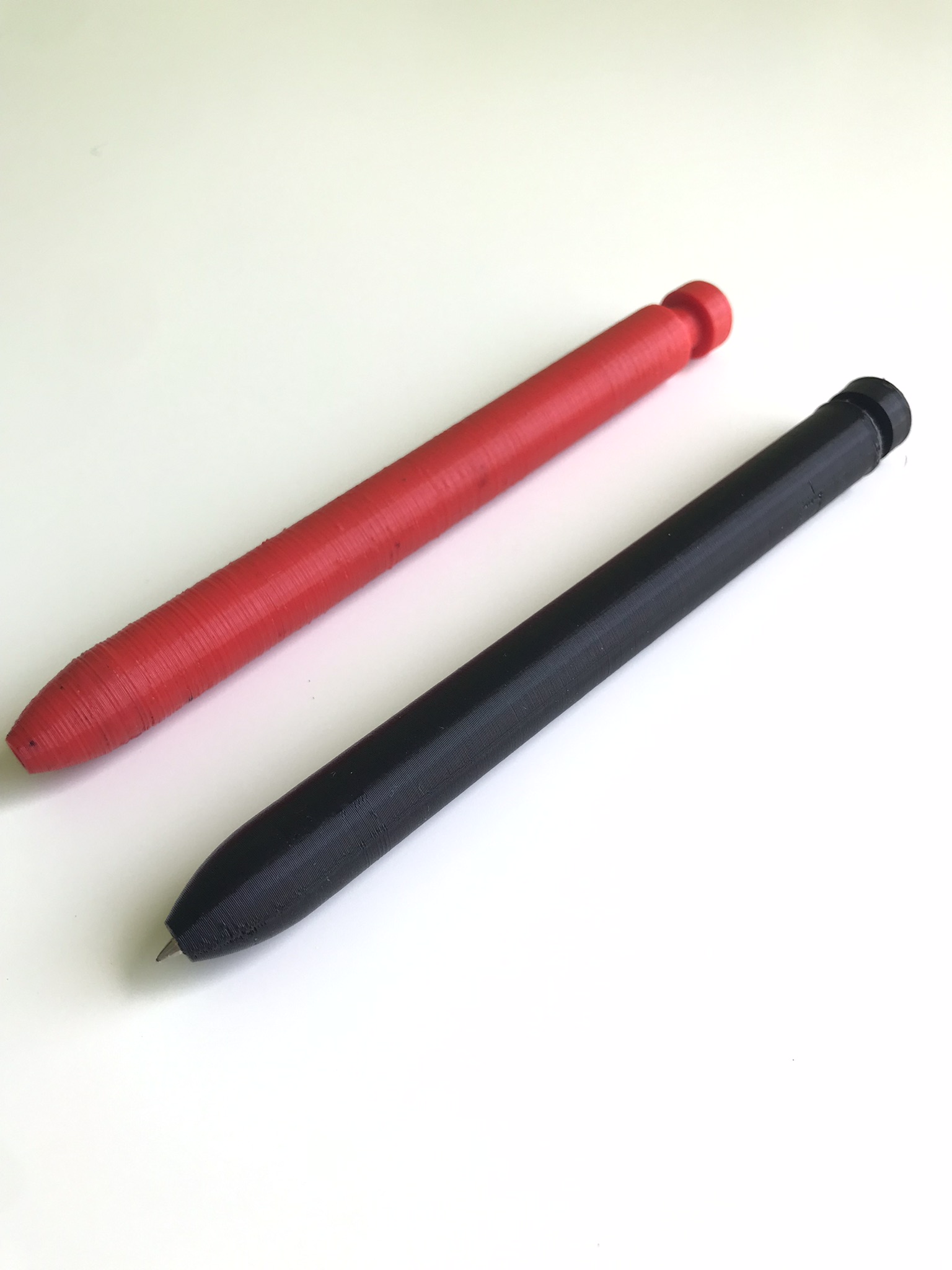 Bolt action pen
