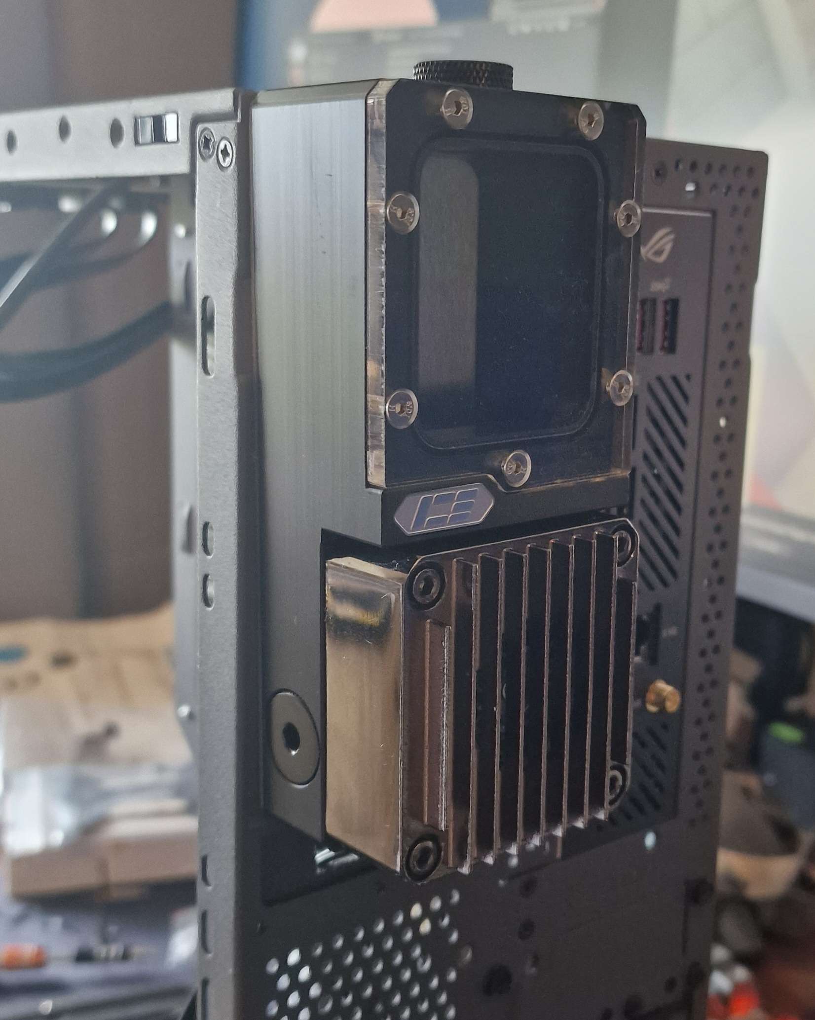 Ssupd Meshroom IcemanCooler reservoir mount