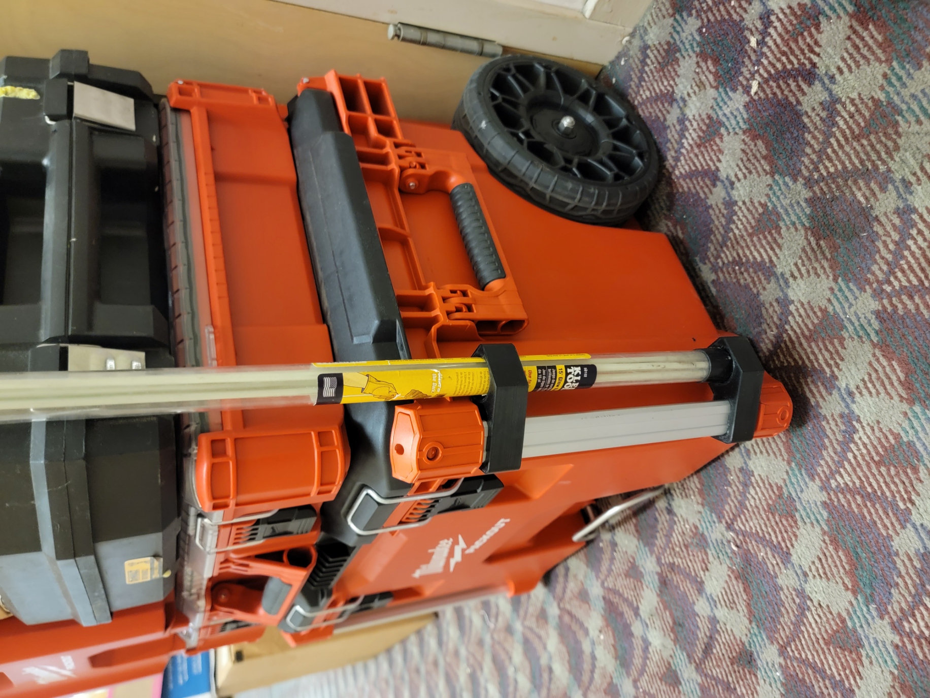 Packout Pull Rod Holder