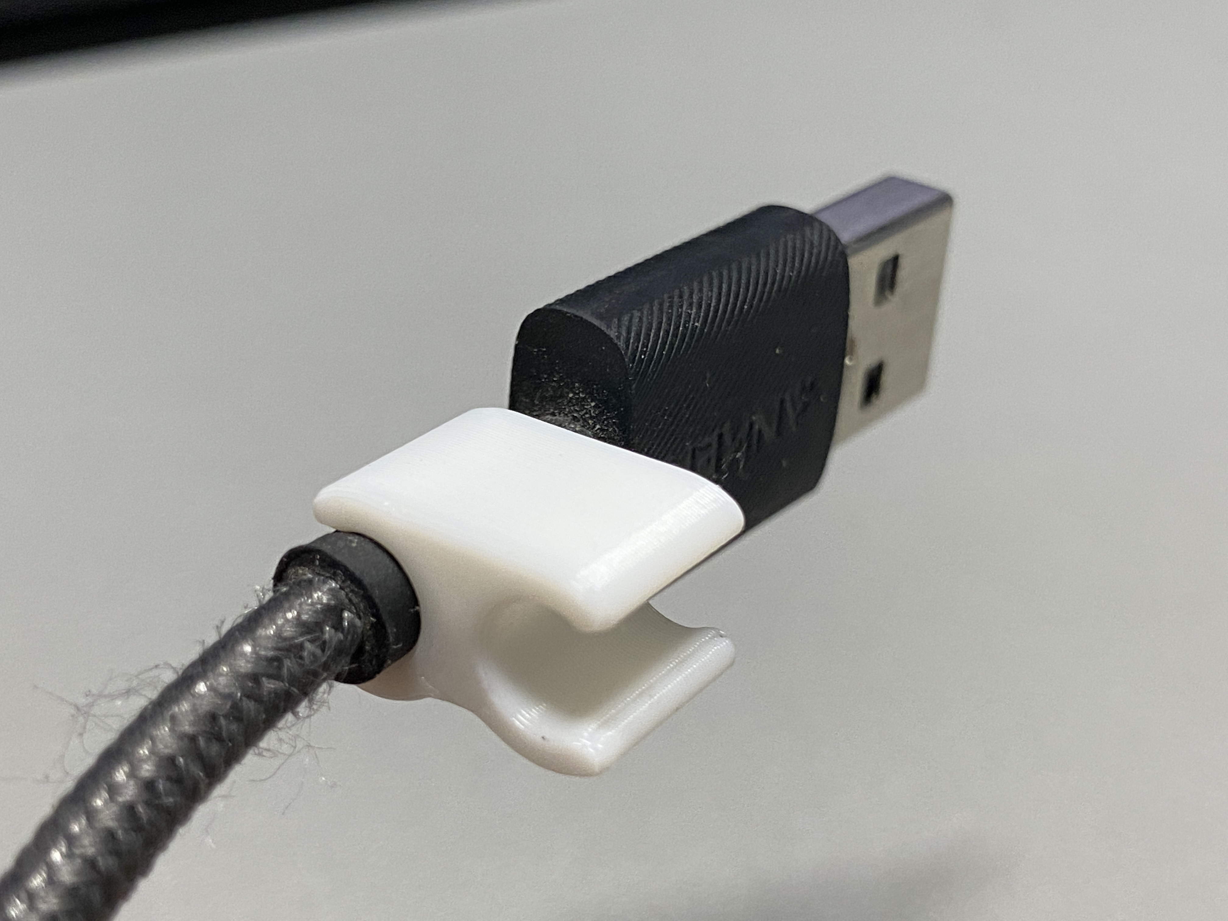 Cable Clip by Crazy Creo Download free STL model