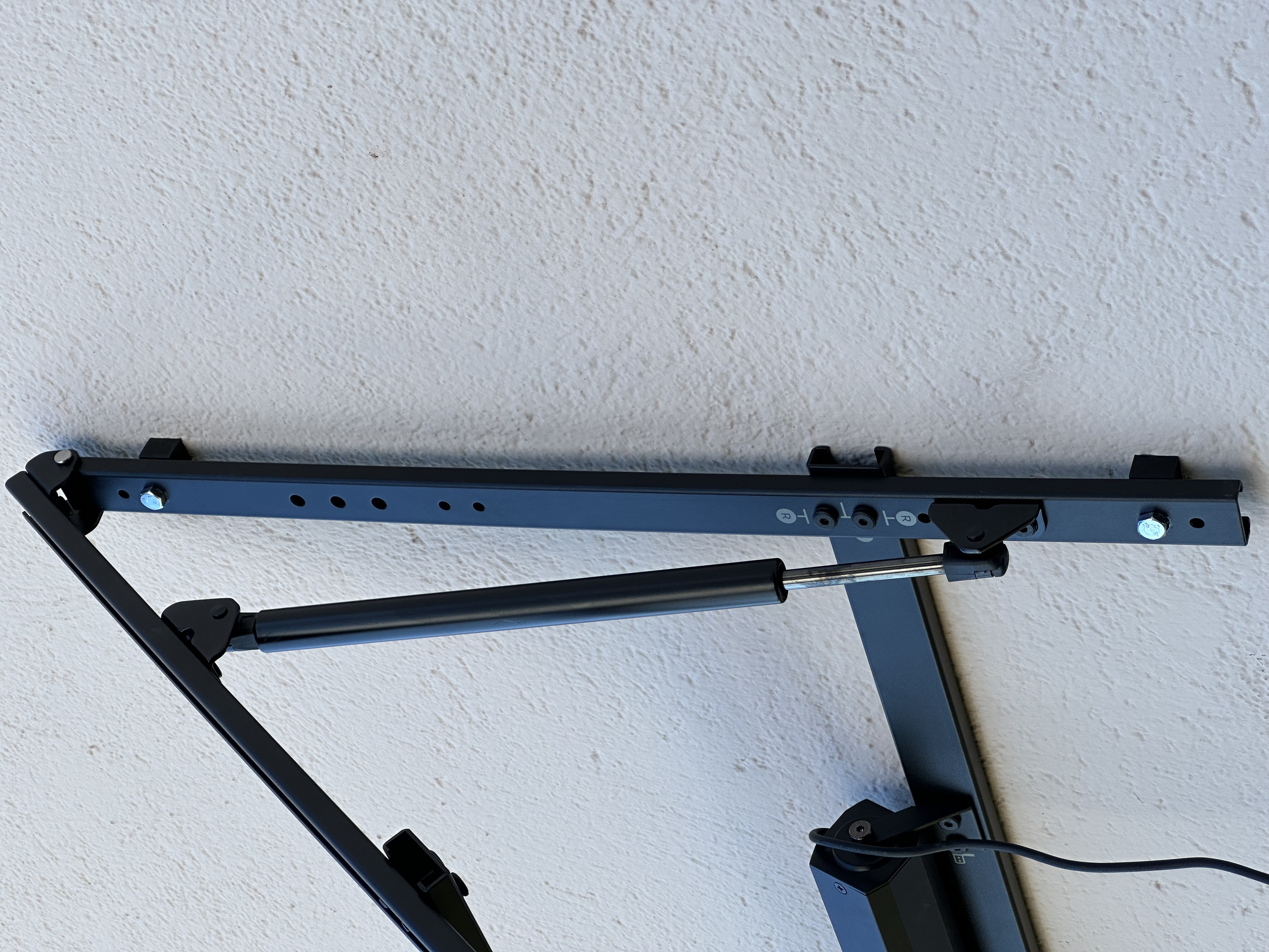 Ecoflow Single Axis Solar Tracker Wall Mount Bracket