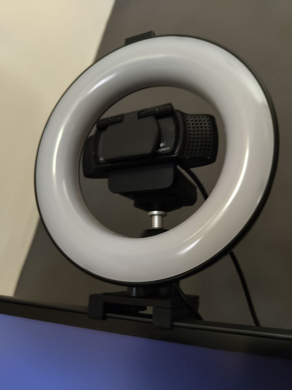 Webcam and ring light mount for Samsung C49RG90 ultrawide