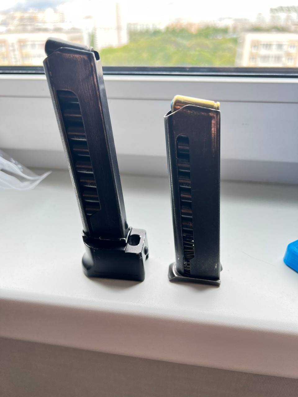Makarov pistol stand 9mm/Подставка для пистолета Макаров 9mm by Burt ...