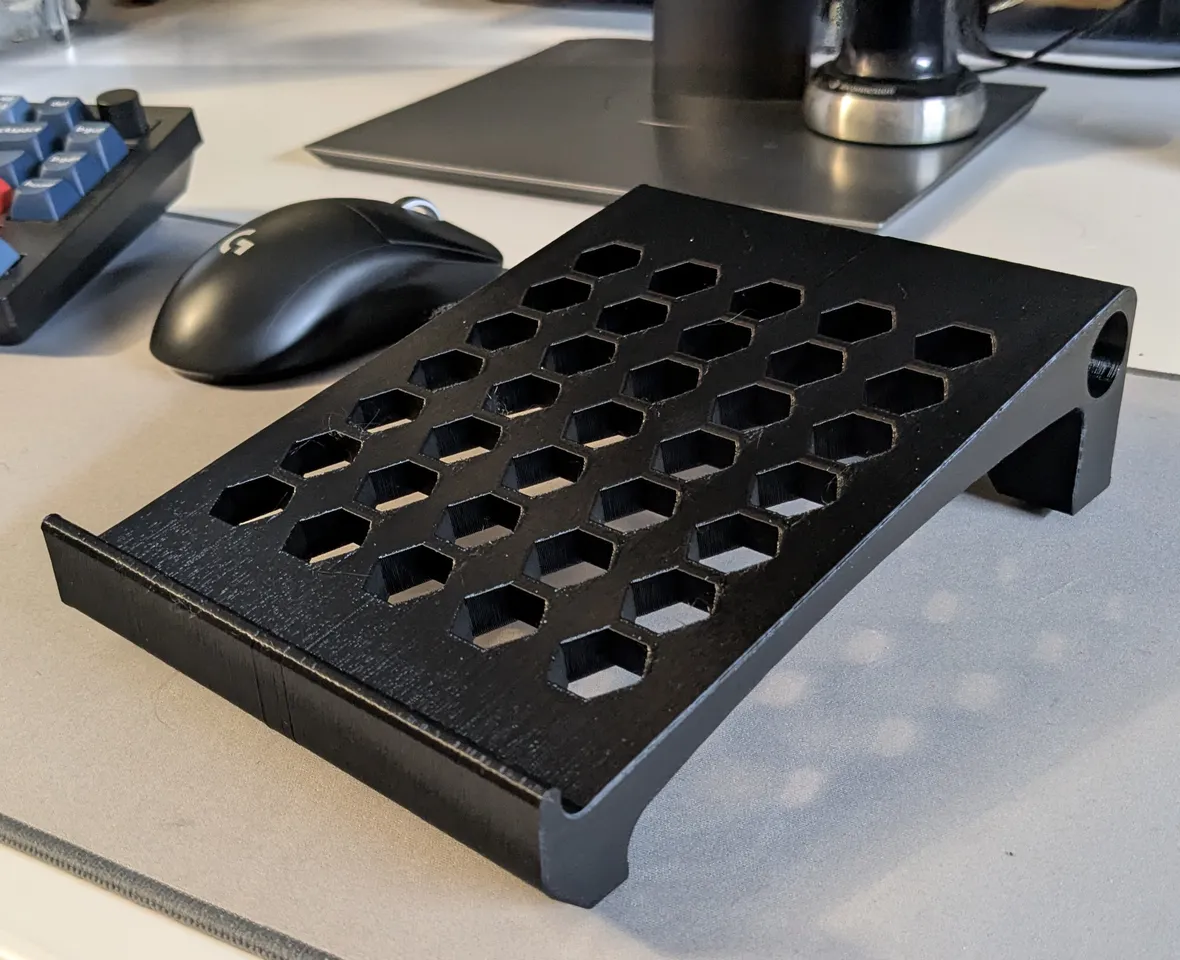 Supernote Nomad Stand with 10-Degree Angle & Pen Storage by