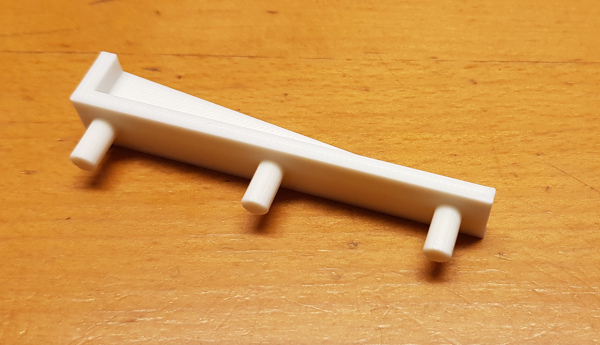 Shelf support pin for cupboards and wardrobes