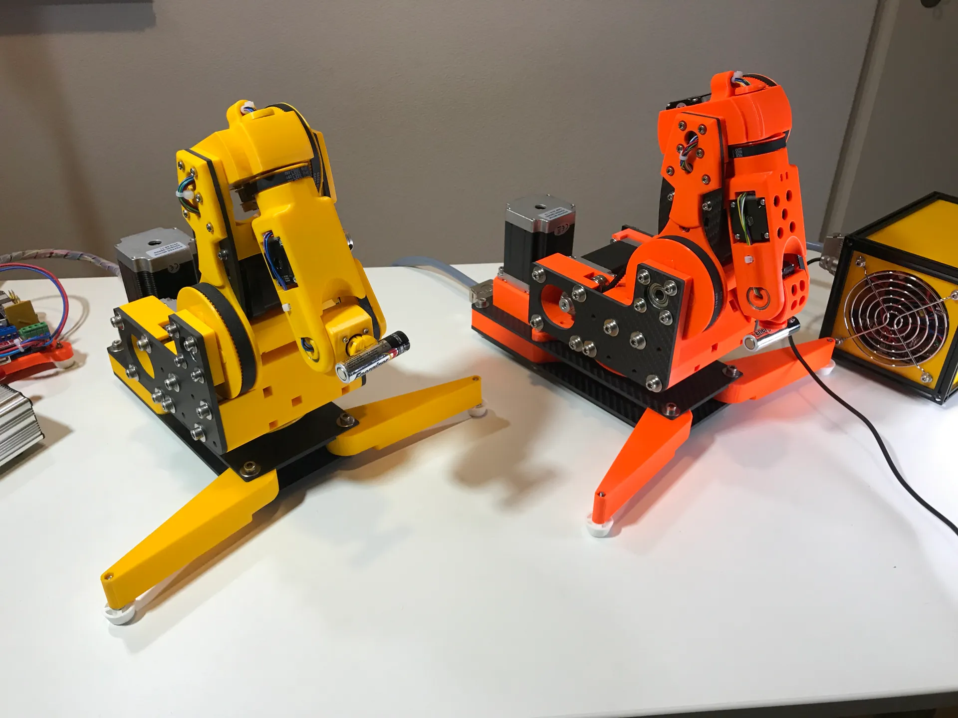 6DoF Robot Arm (Six-Axis 3D printed Robotic Arm)