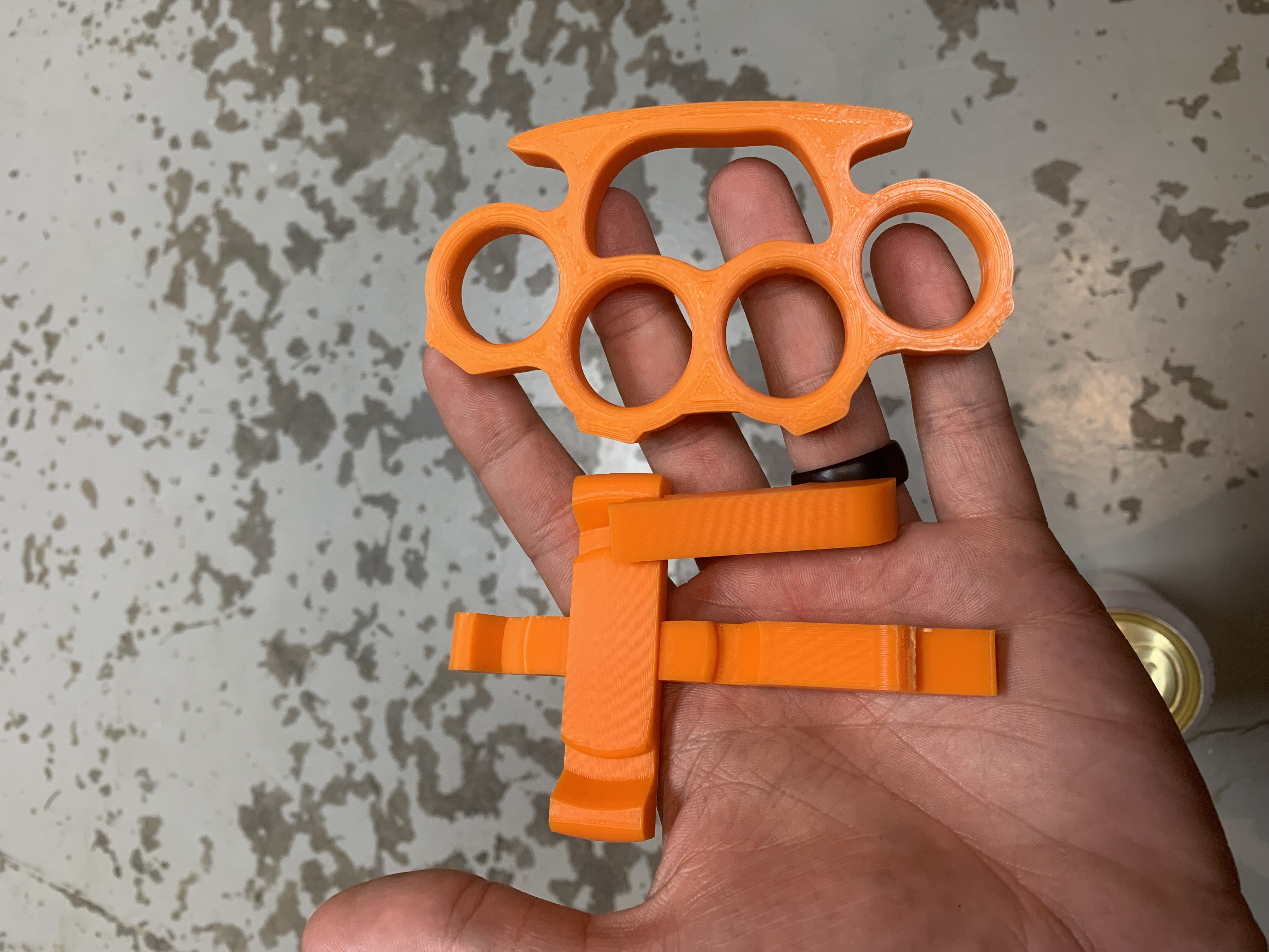 Miniatura 2 do modelo 3D Knucks Can Handle
