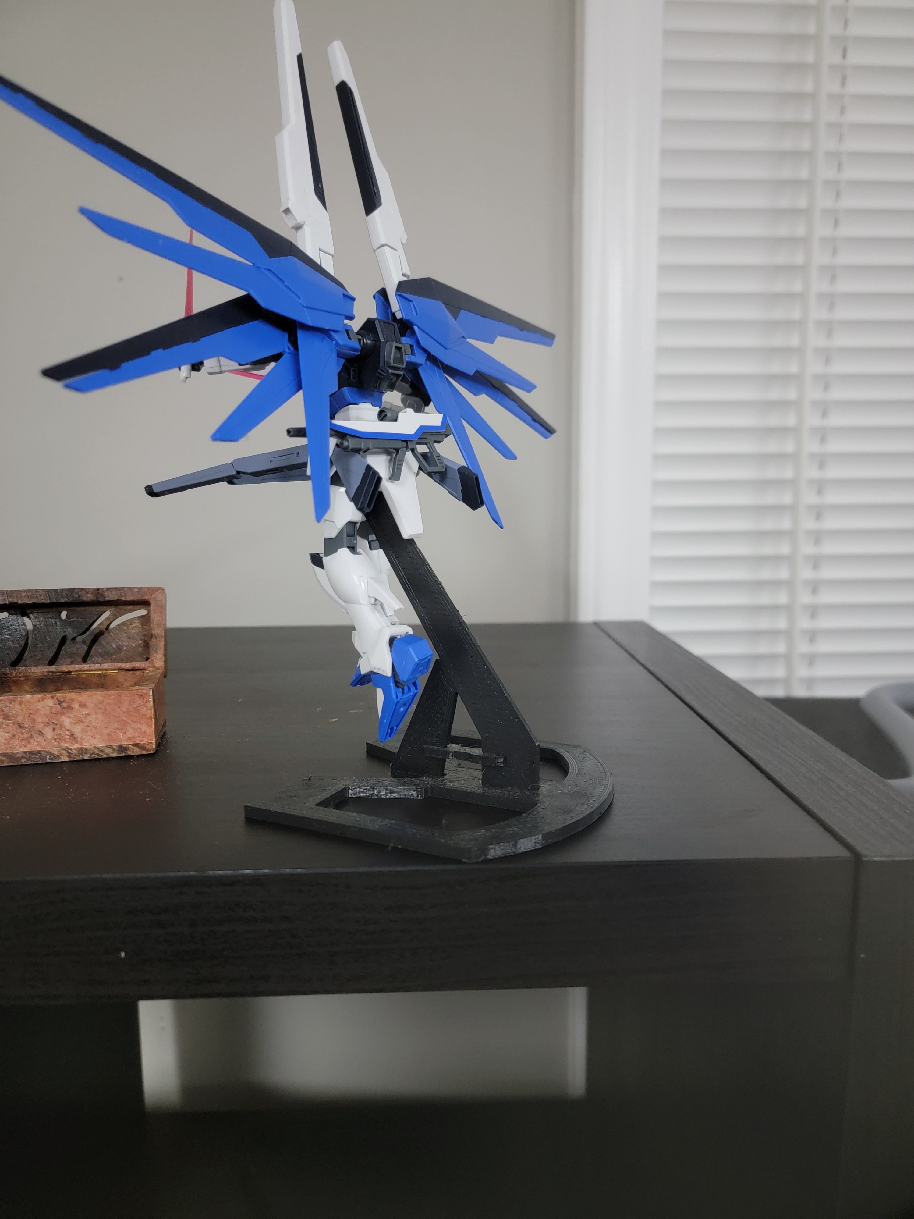 Gundam Kickstand by Grayfaux | Download free STL model | Printables.com