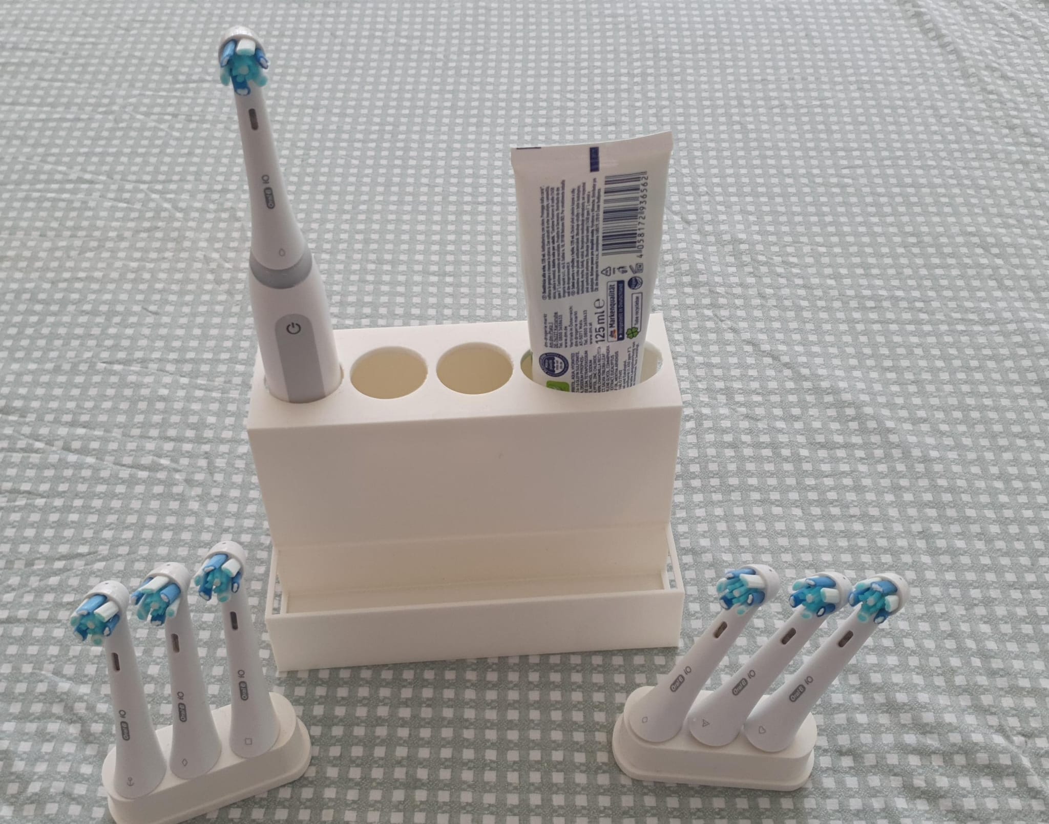 Remix Electric Tooth Brush Holder/Stand open design for 6 brush tips