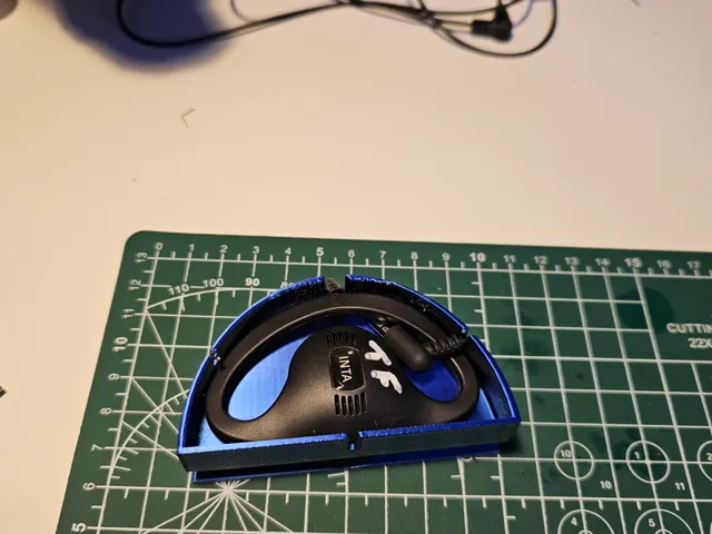 Mono Ear piece cable tidy