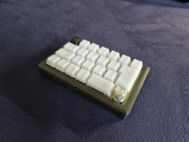 Noisy Cricket (Mini Gaming Keyboard)