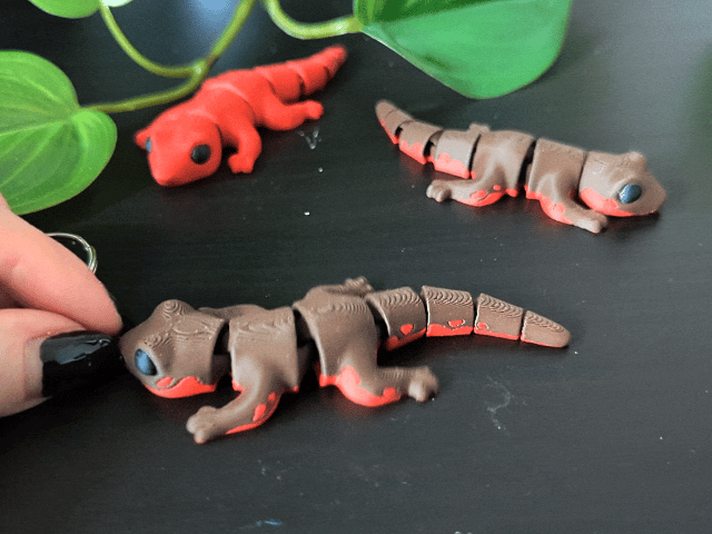 Flexi Salamander — thumbnail 3