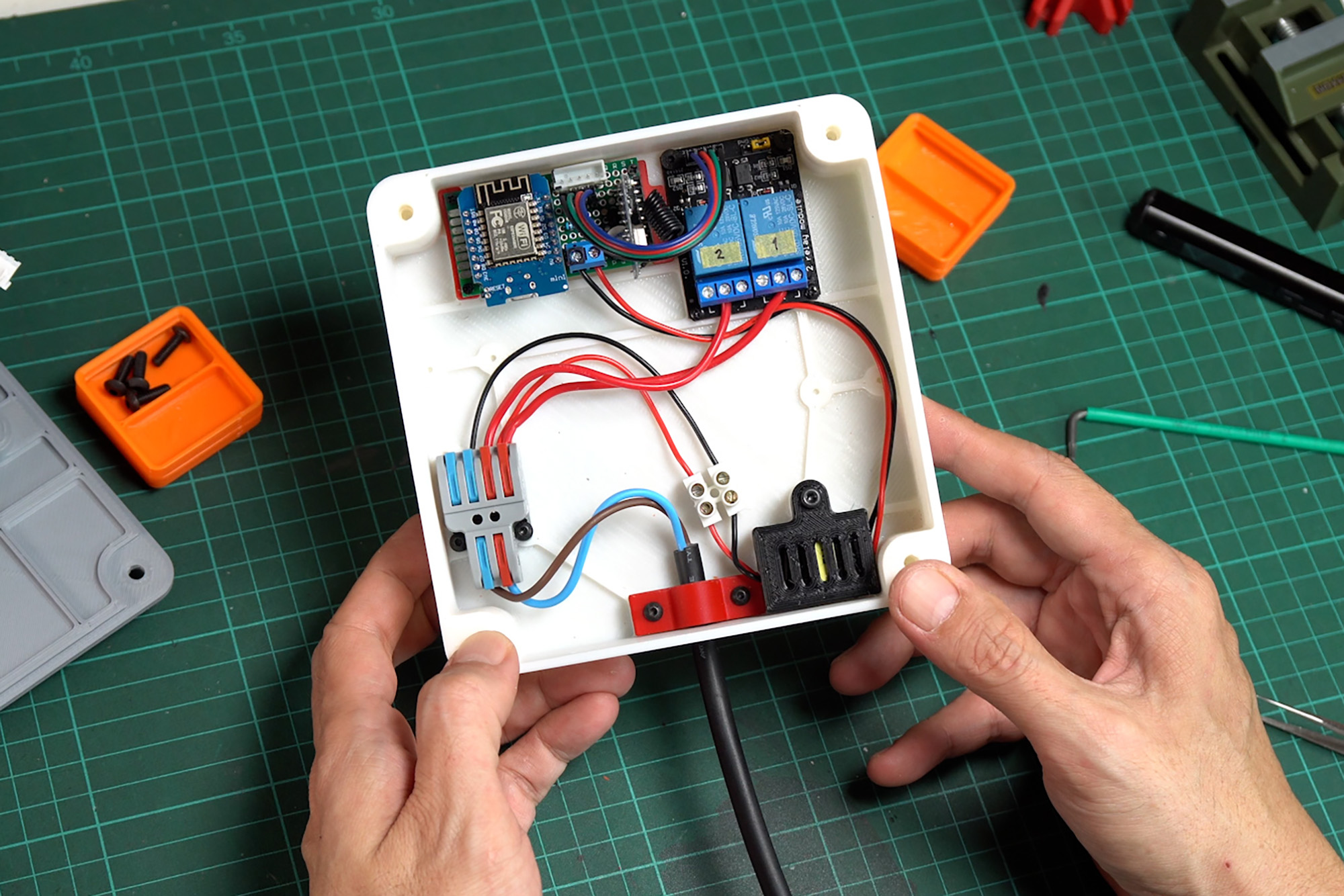 Two Channels Smart Outlet Enclosure ESPHome and Home Assistant by