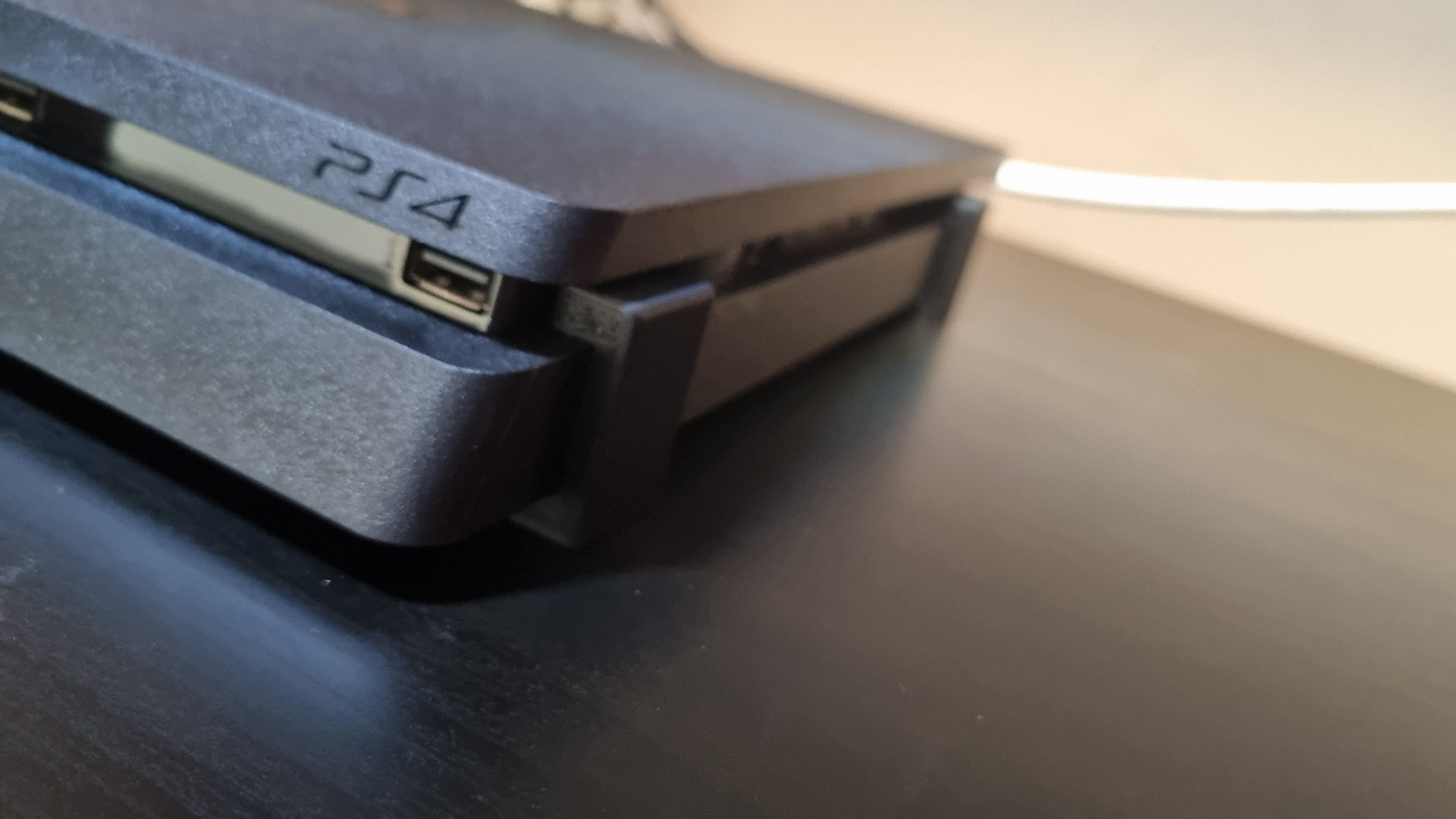 Miniatura 4 do modelo 3D Wall PS4 Support