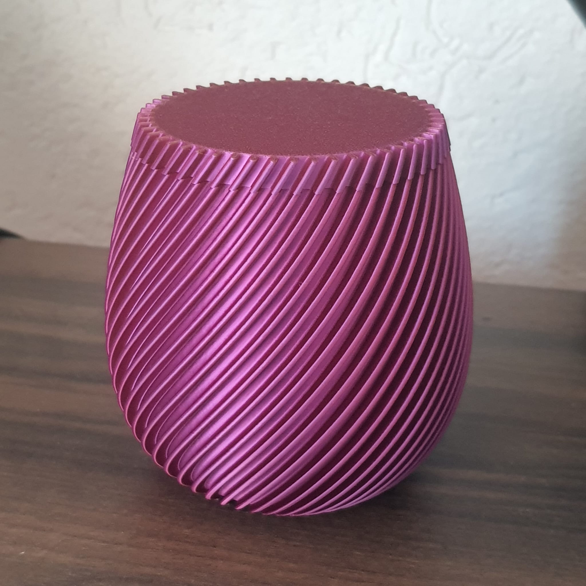 Storage lid for modern spiral planter