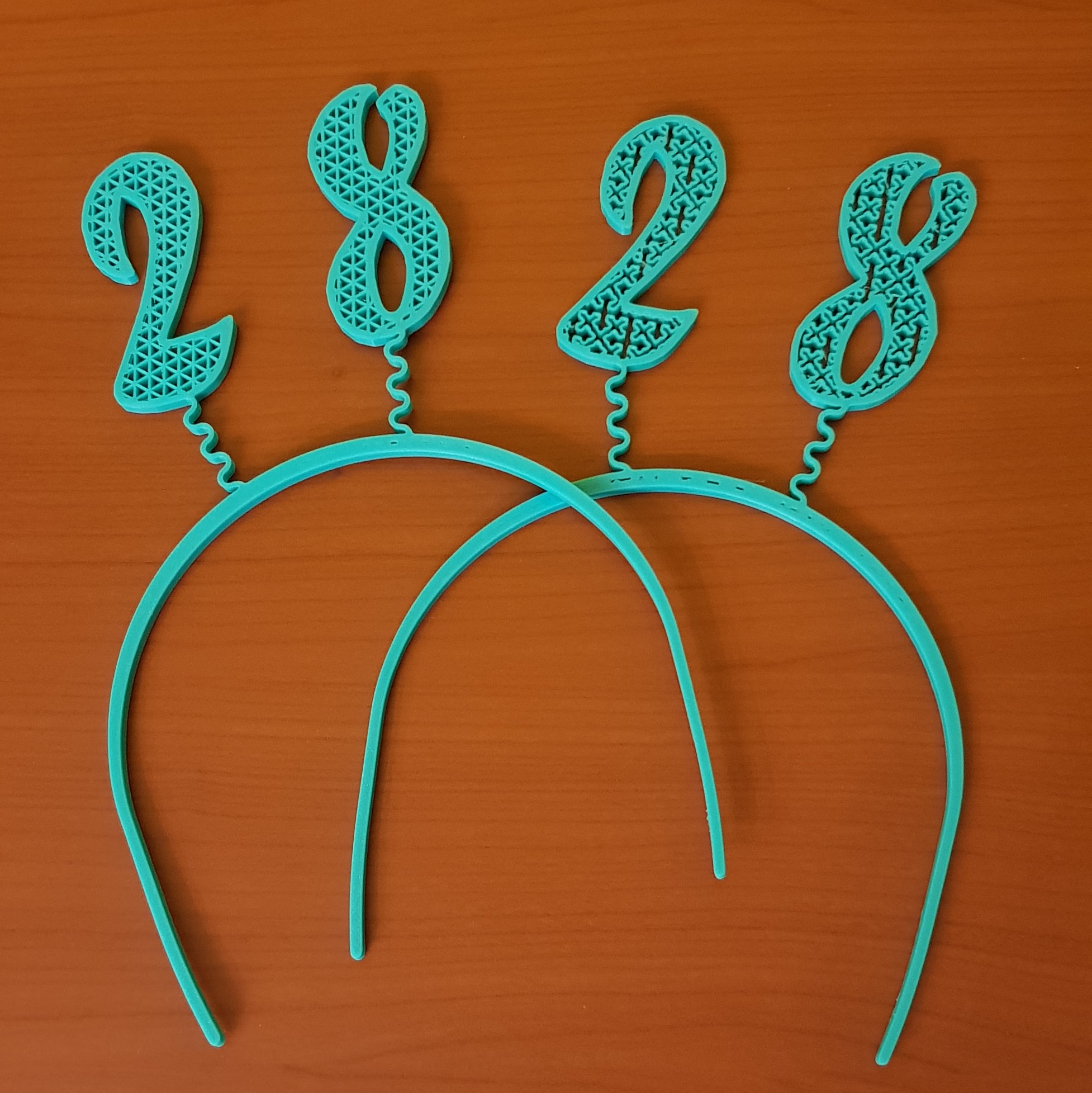 28 Years Happy Birthday Bobbleheands Hairband - Cerchiello a molla