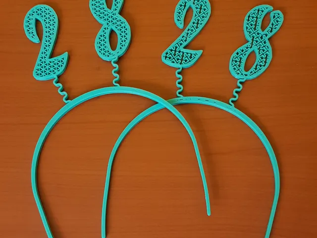 28 Years Happy Birthday Bobbleheands Hairband - Cerchiello a molla