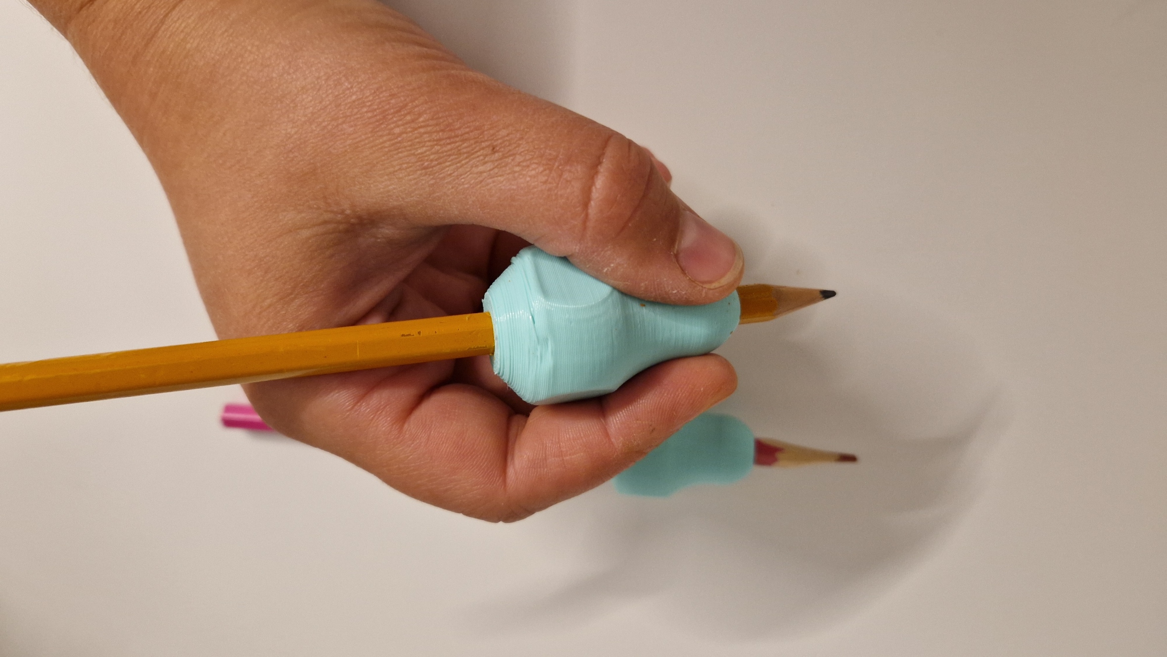 Assistive Pencil Grip With Roll Off Stoppers By Gintare Cer Download Free Stl Model