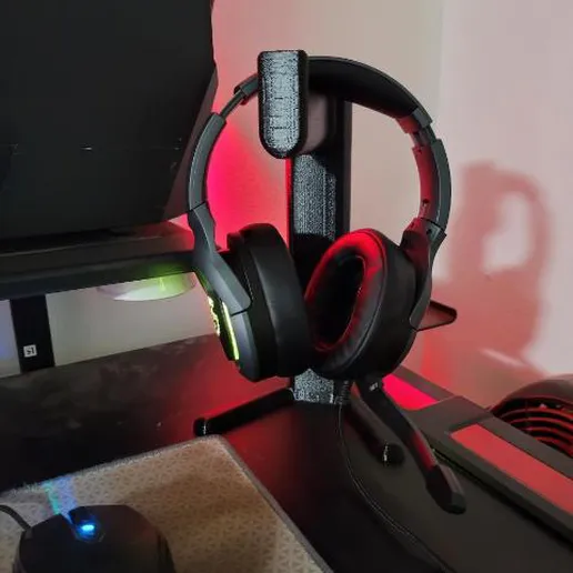 Headphone stand