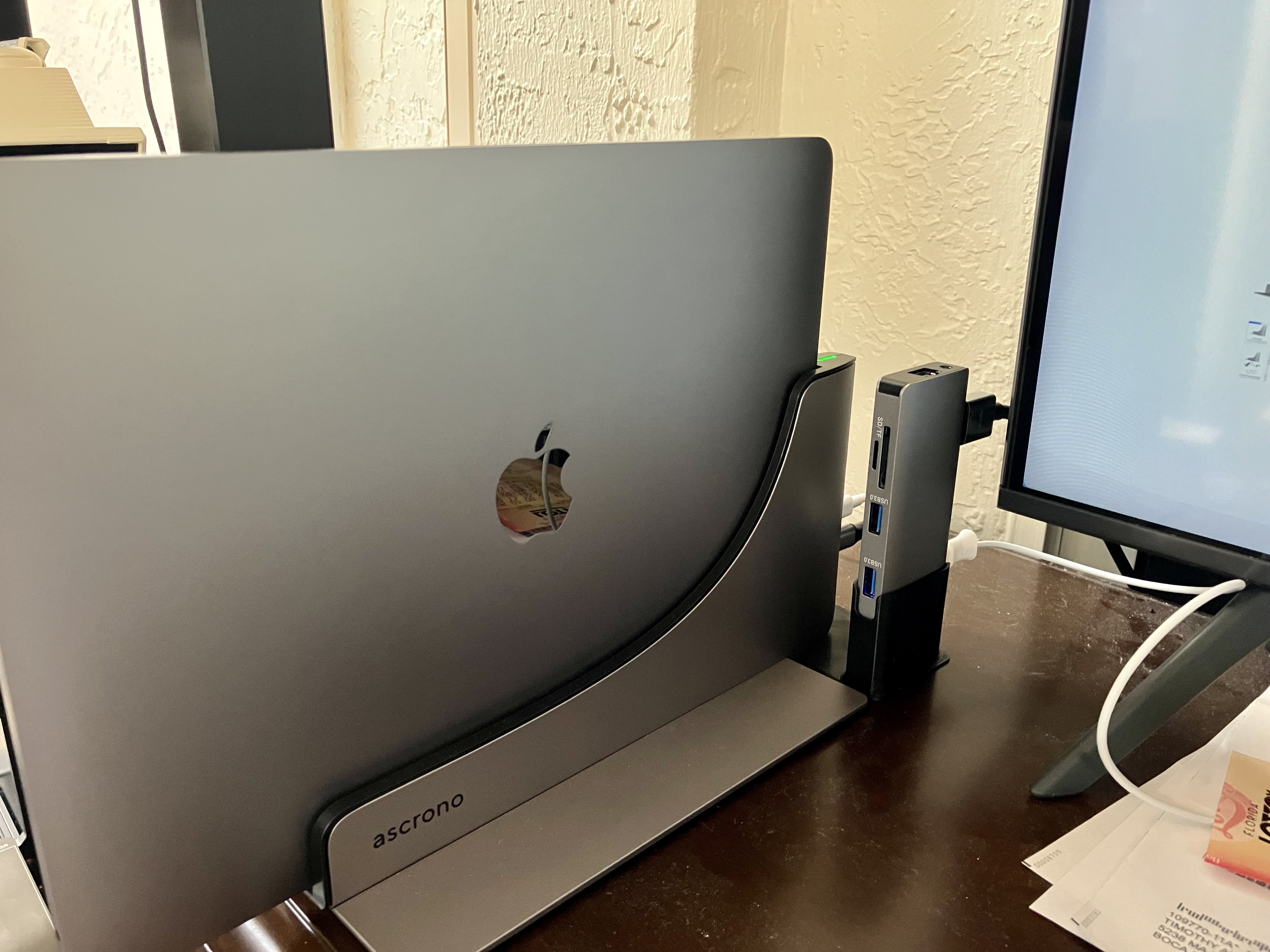 Desk Stand for Ascrono 9-in-1 USB-C Adapter