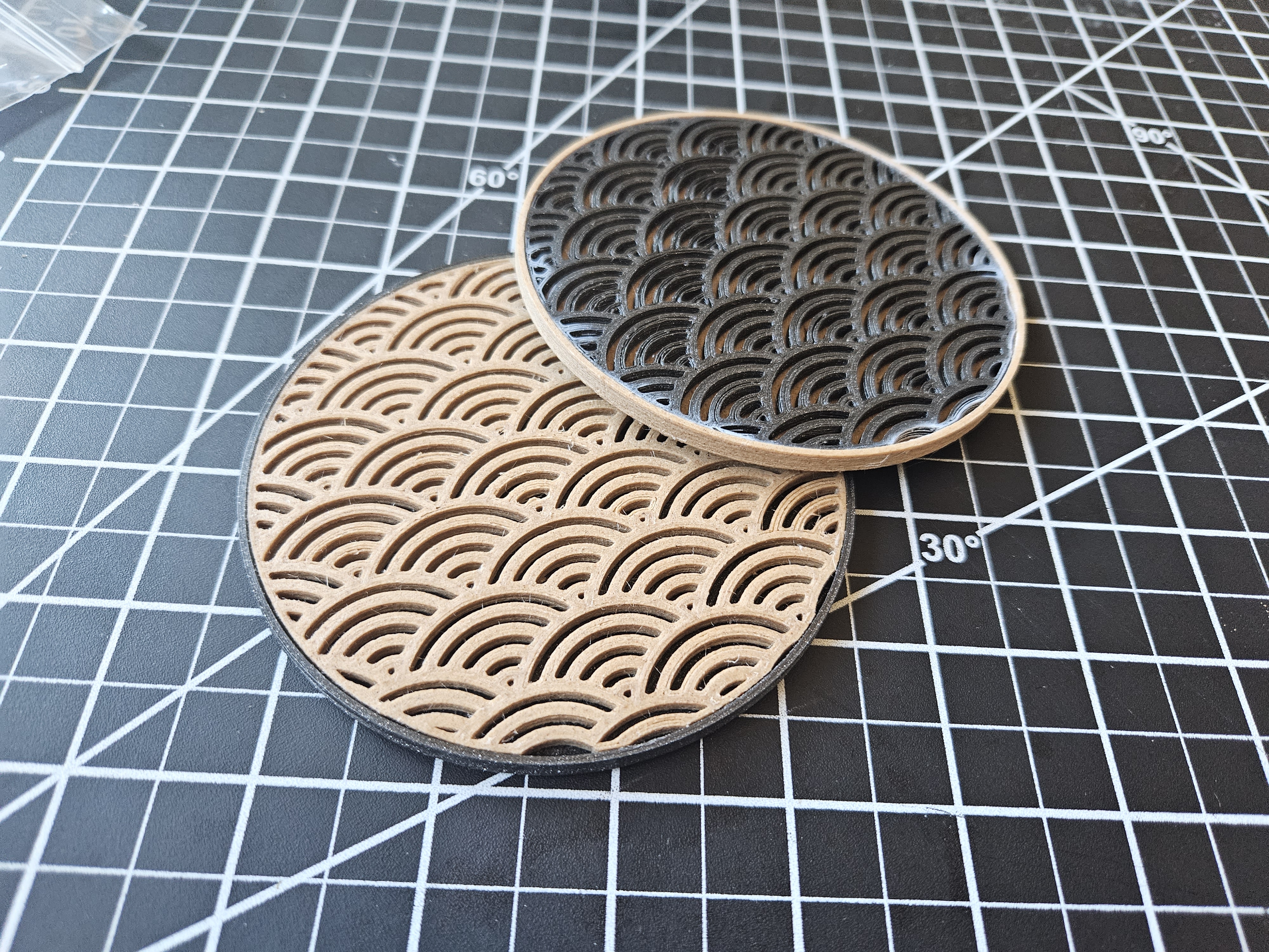 Wave Pattern Coaster - Separate Insert