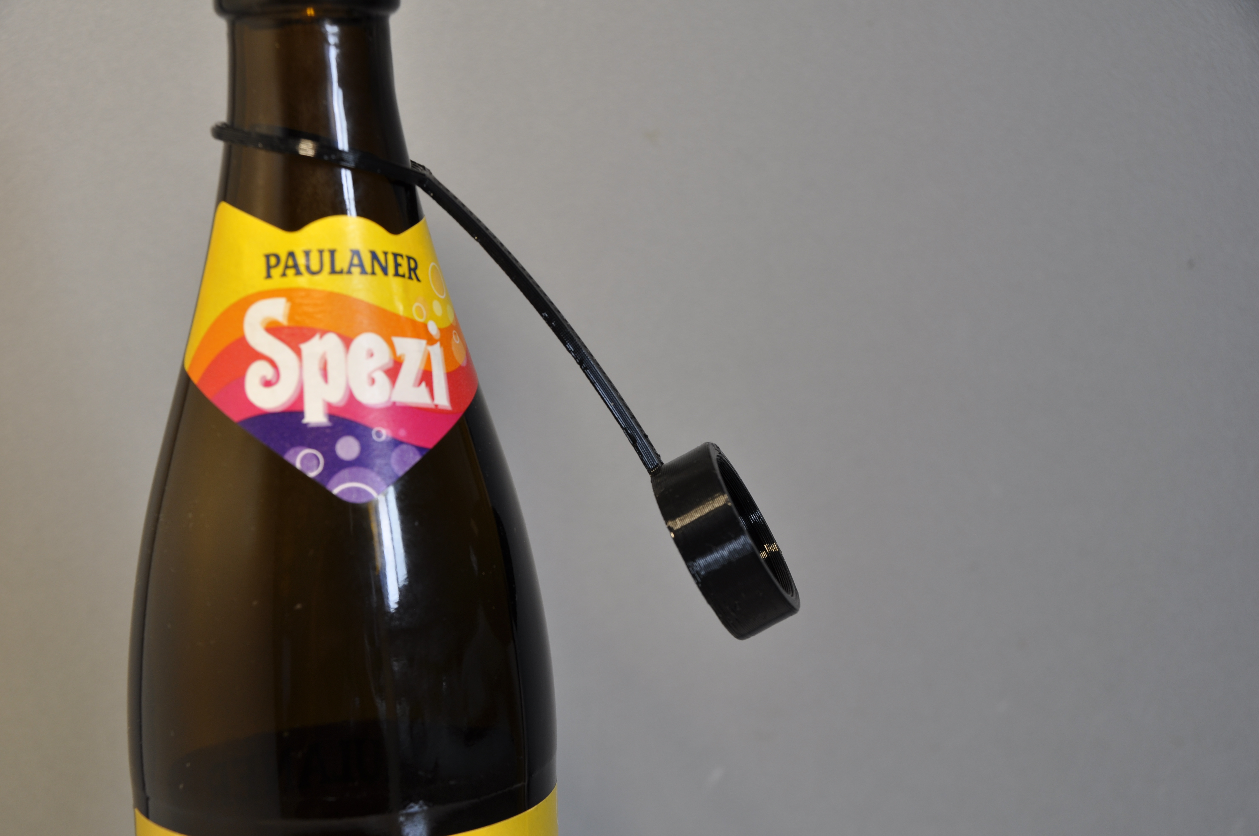 Miniatura 2 do modelo 3D Glass bottle cap