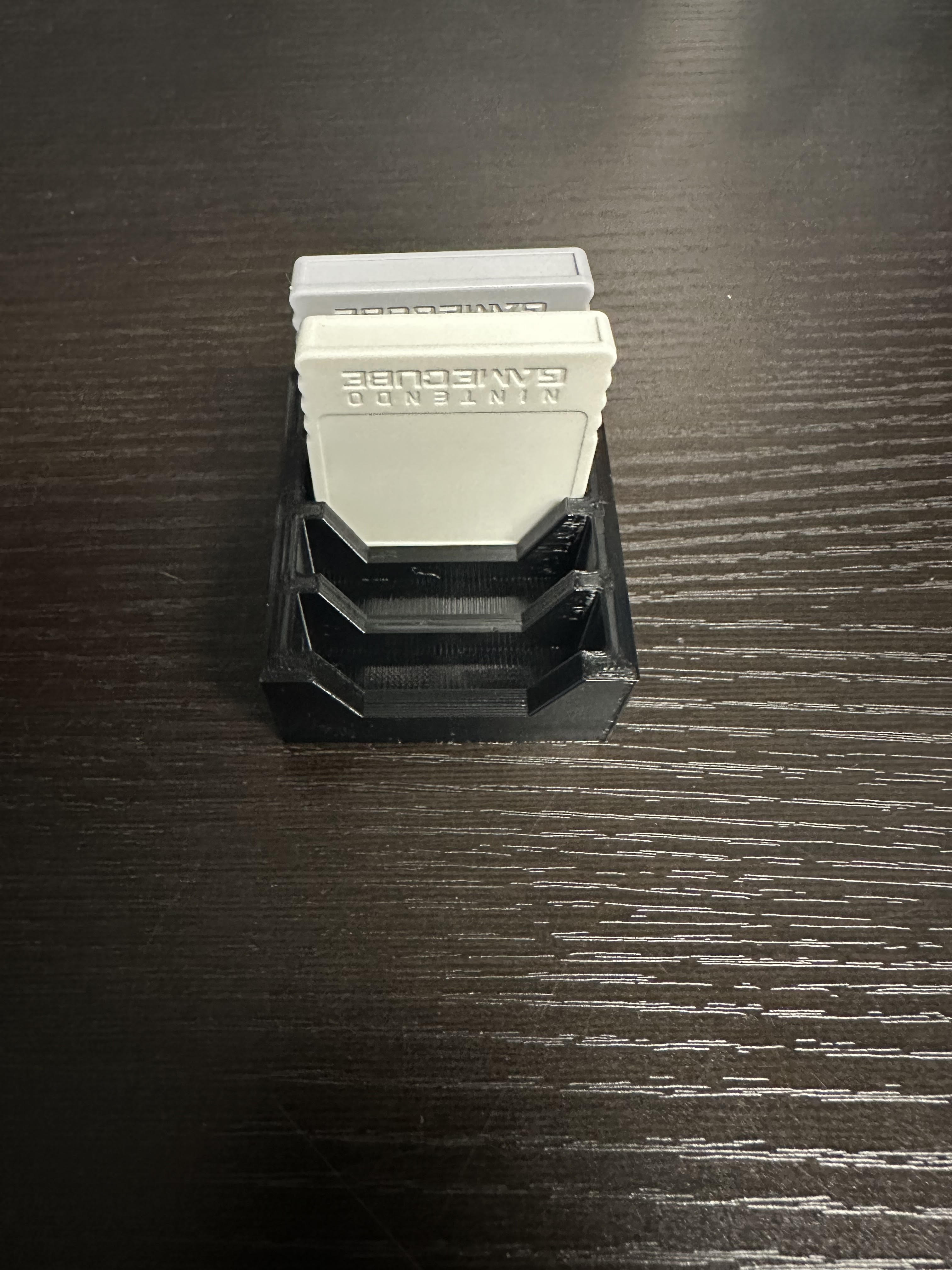 Gamecube Memory Card Holder by Justin Kinney Download free STL model