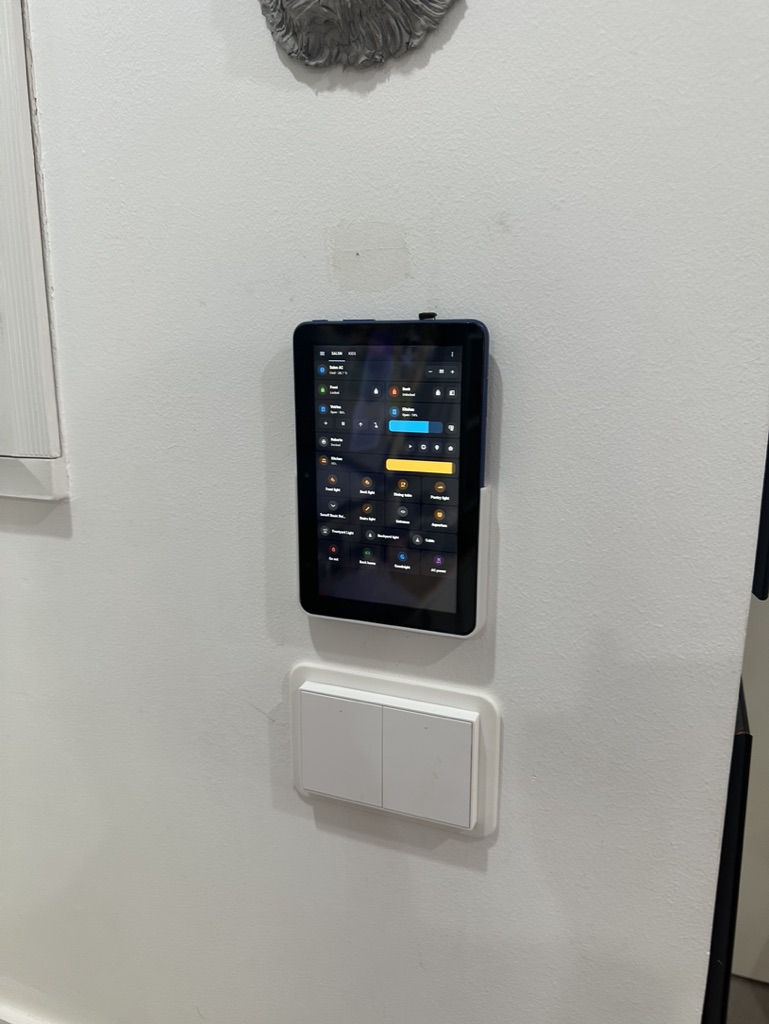 Fire 7 inch 12th gen wall mount
