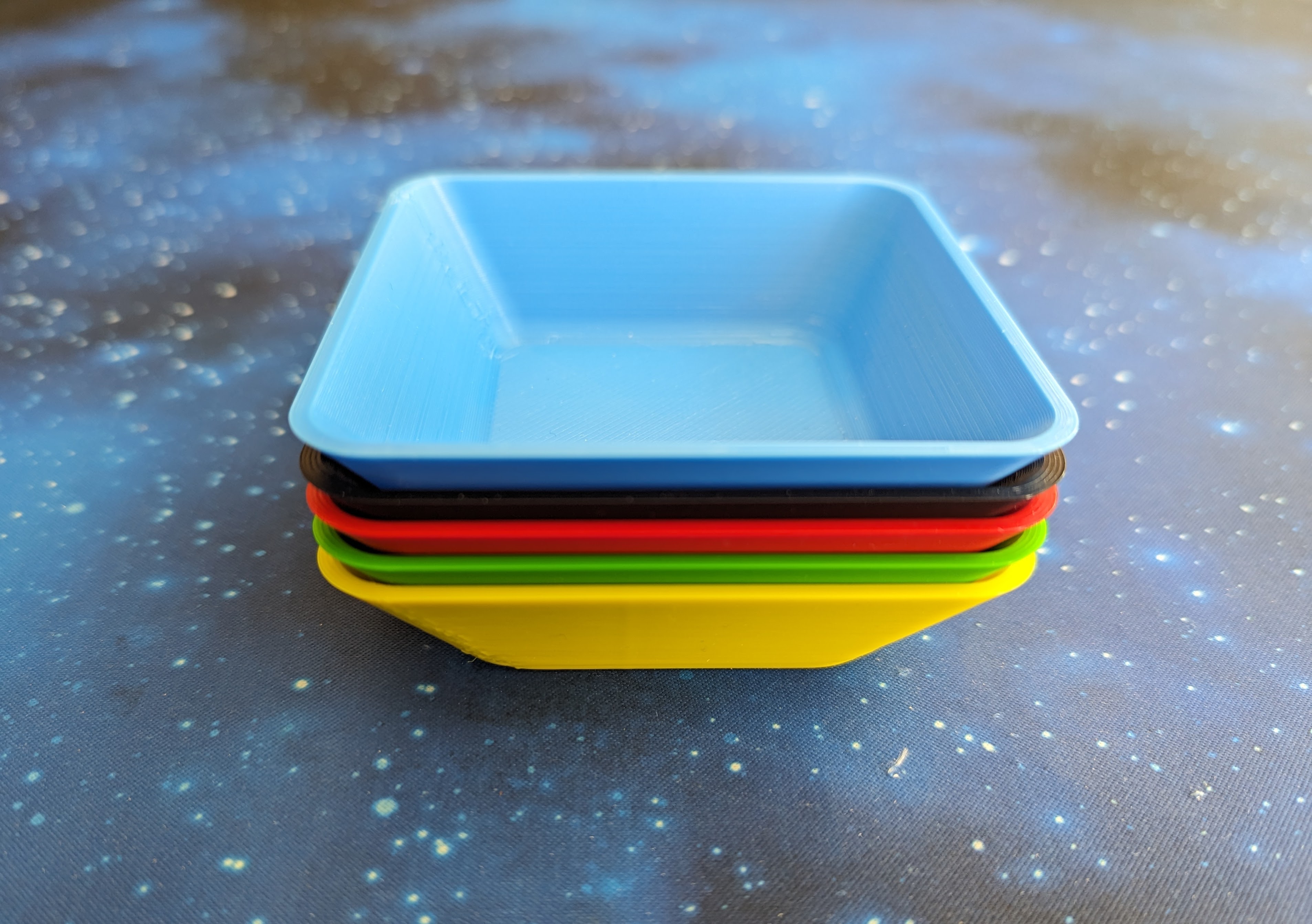 Miniatura 2 do modelo 3D Multipurpose container